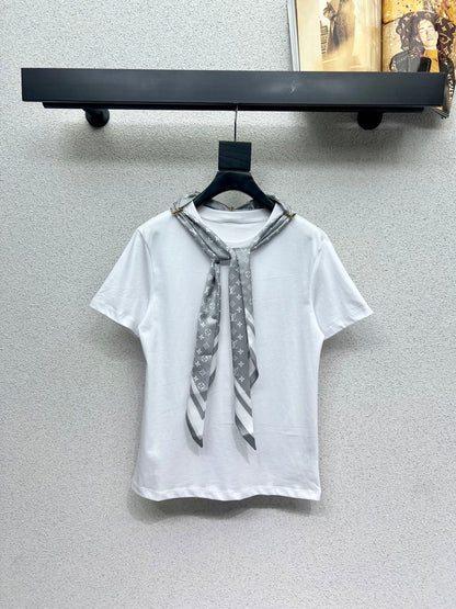 Louis 25fw scarf t-shirt