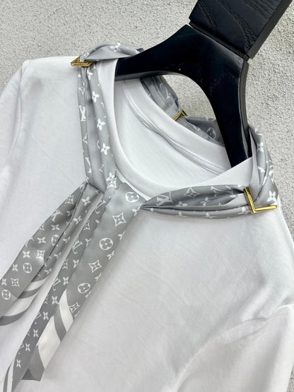 Louis 25fw scarf t-shirt