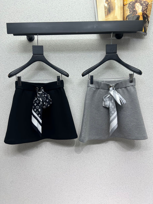 Louis 25fw scarf short