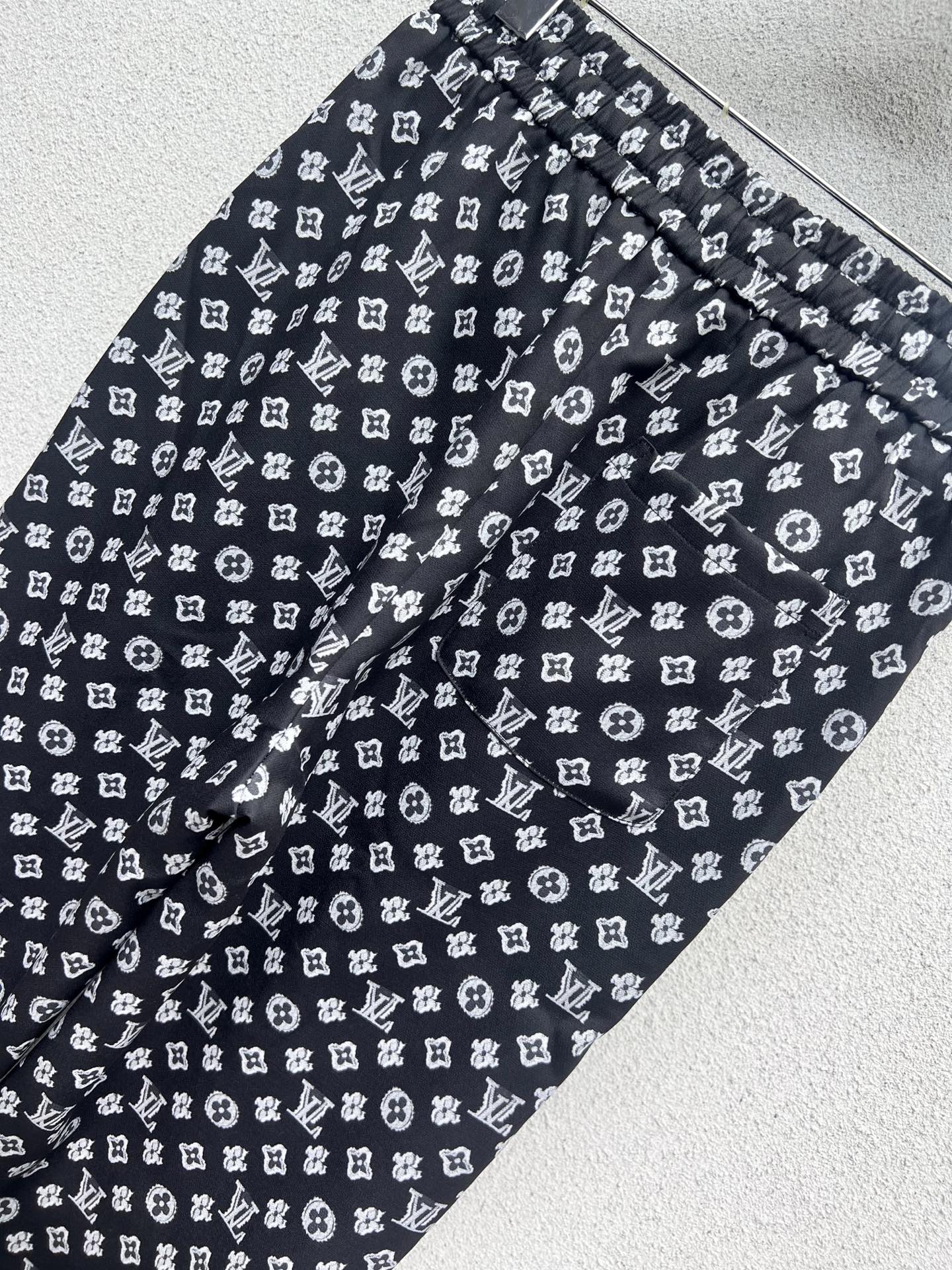Louis  25fw printed pants