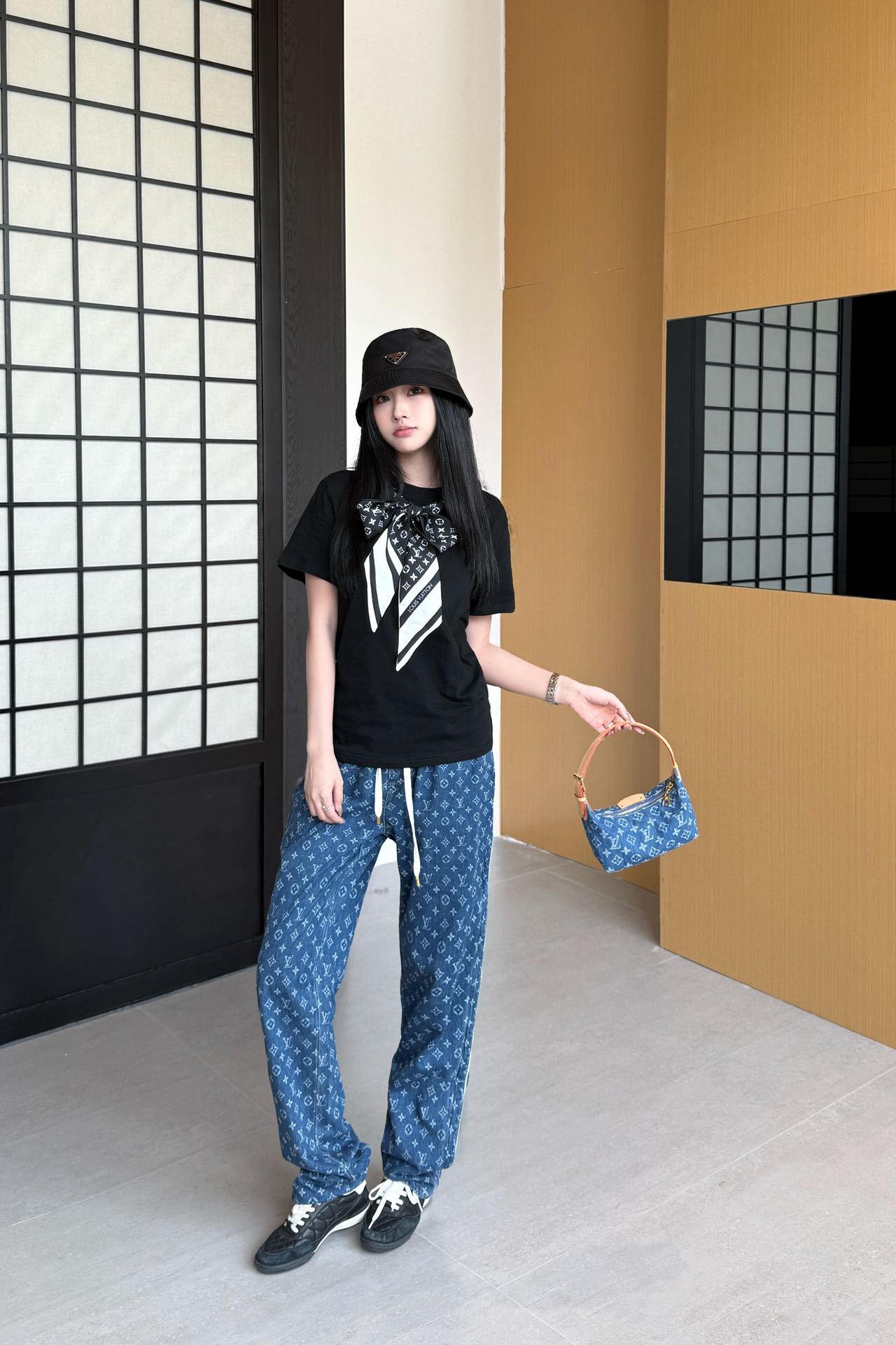 Louis 25fw  Scarf T-shirt