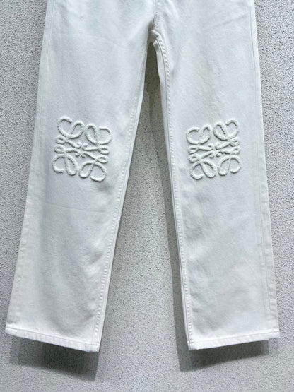 Loe 25fw embroidered jeans