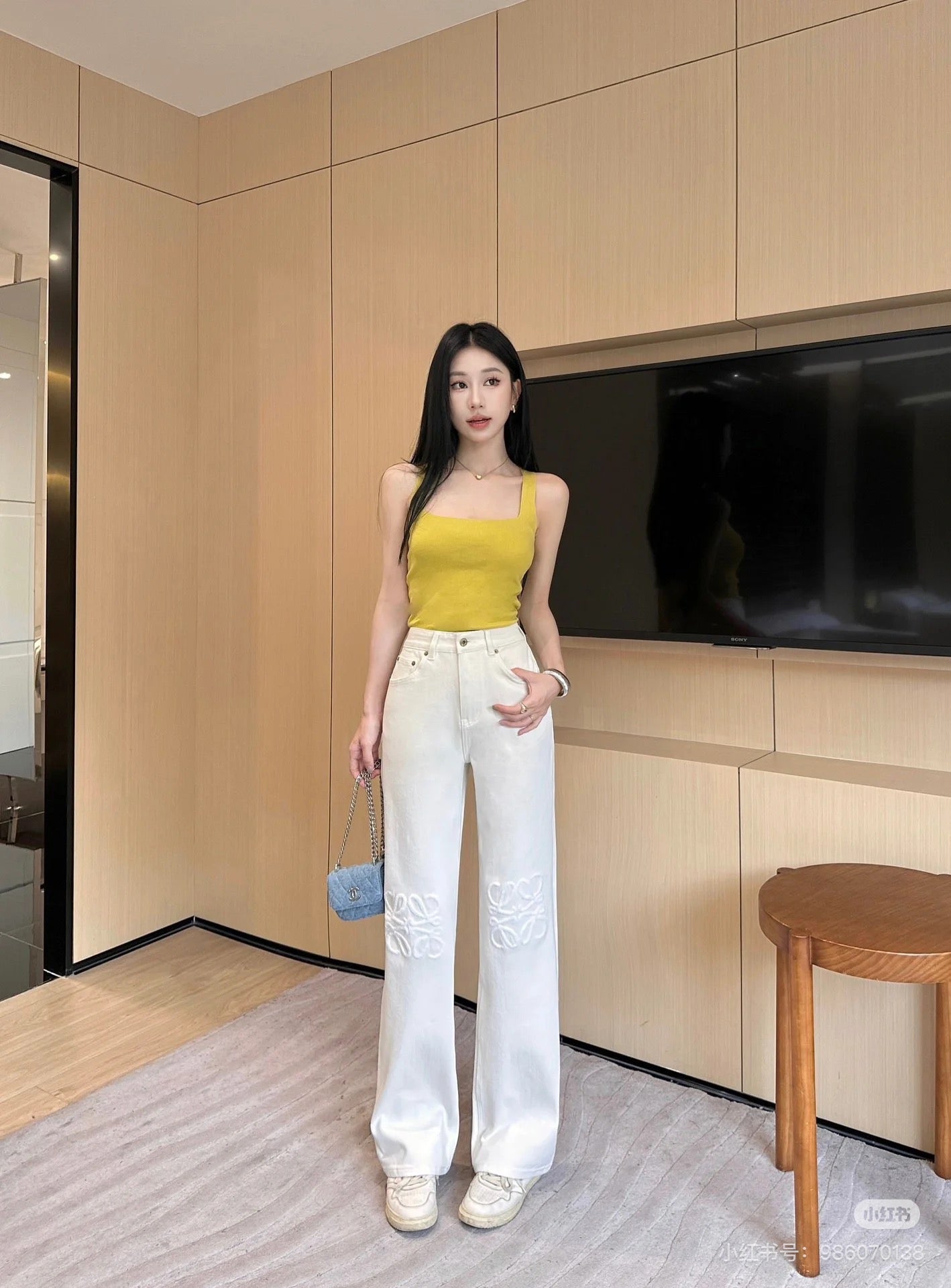 Loe 25fw embroidered jeans