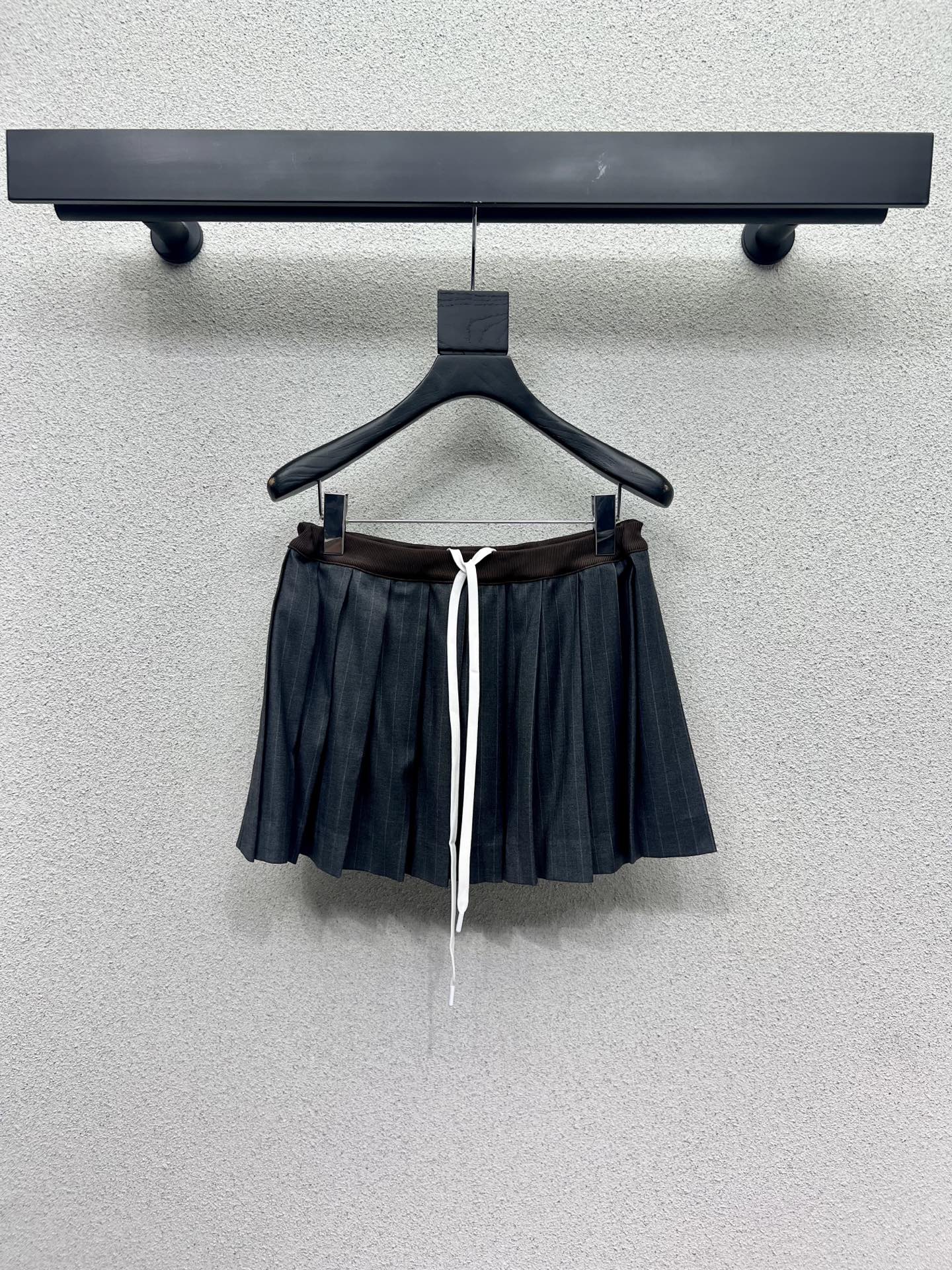 Miu 25fw embroidered skirts