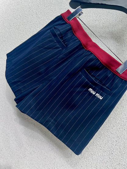 Miu 25fw embroidered short