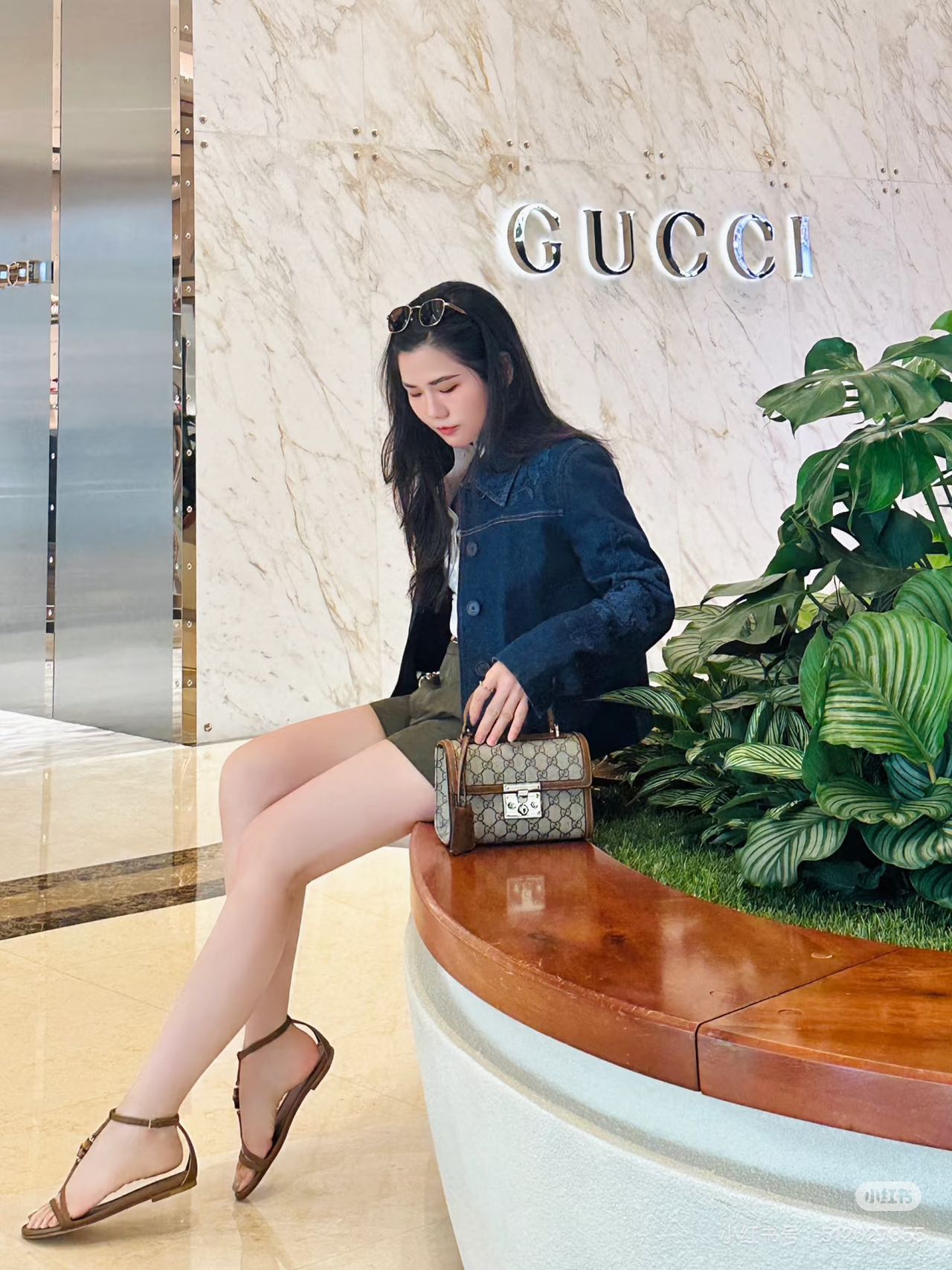 Guc 25fw embroidered jacket