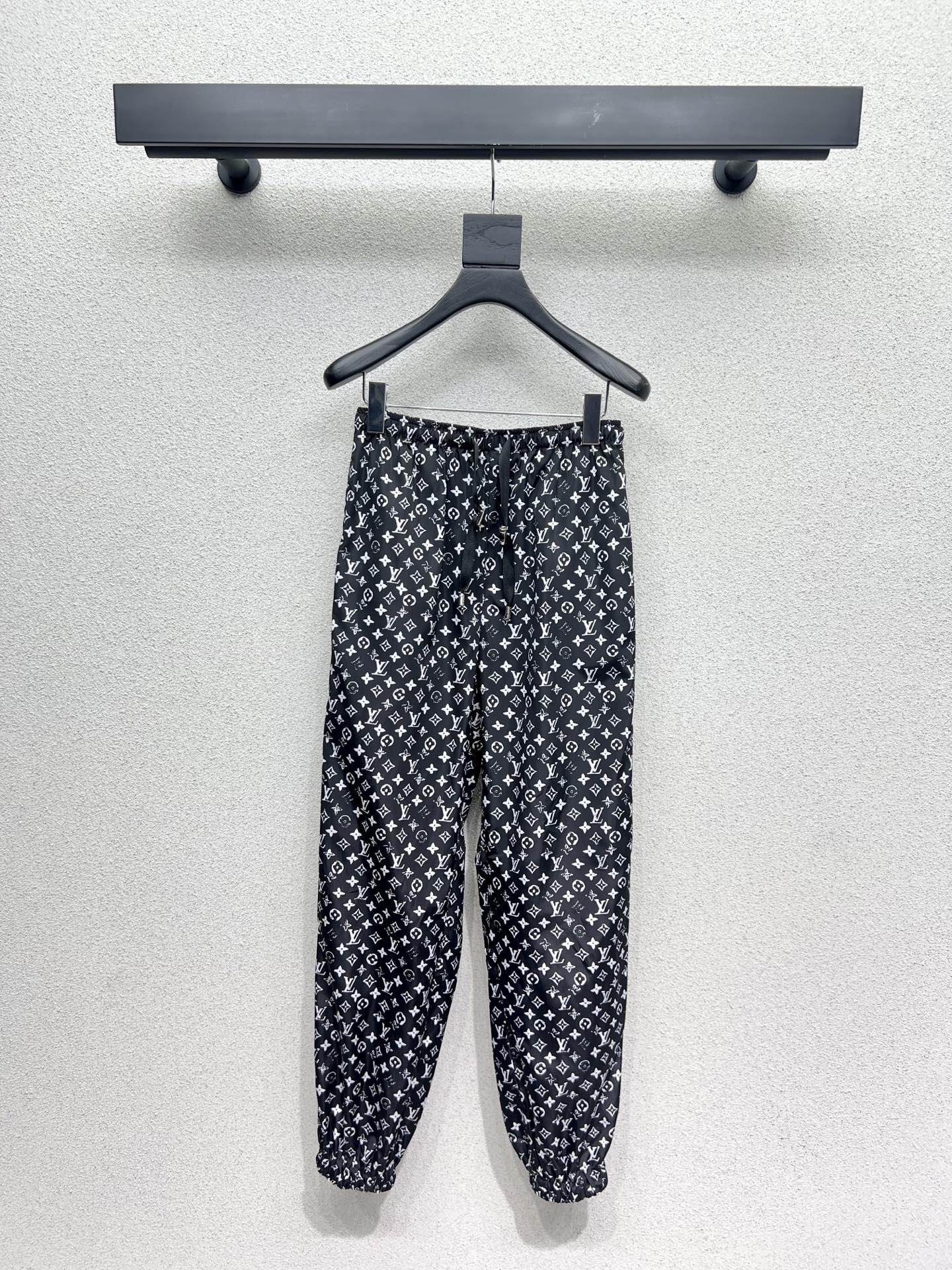 Louis 25fw jacquard pants