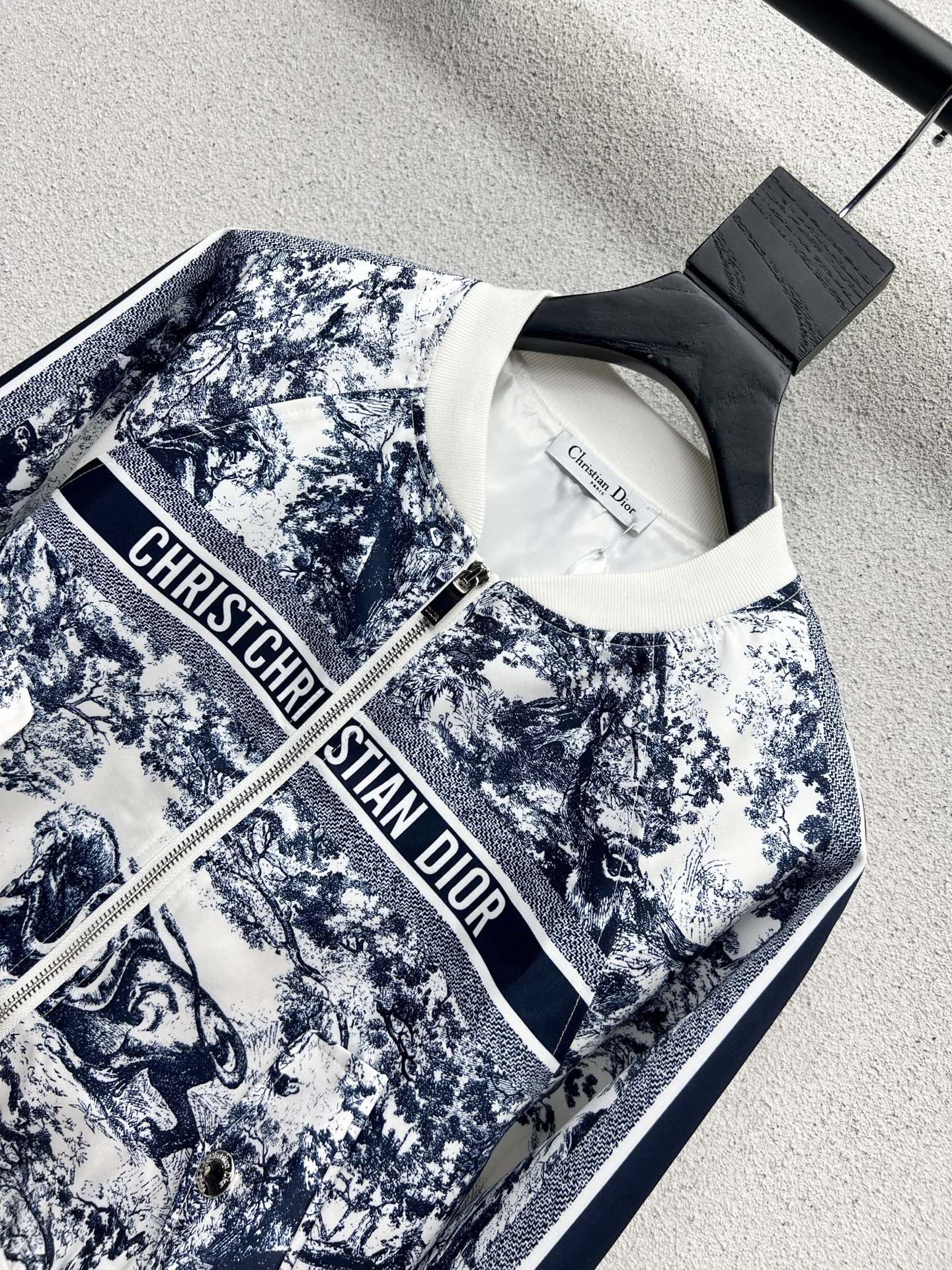 CD 25fw animal jacket