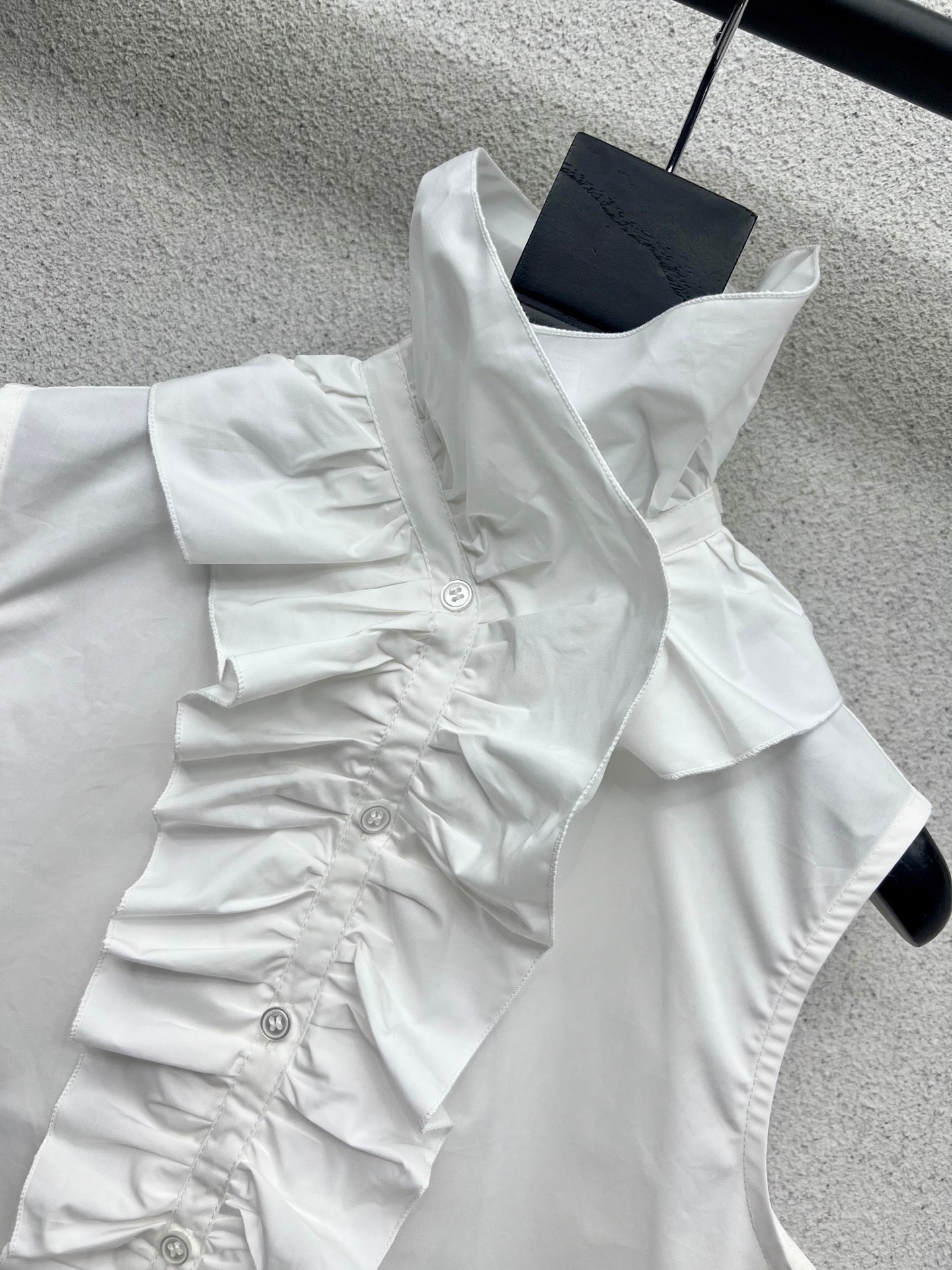 CD 25fw sleeveless shirt