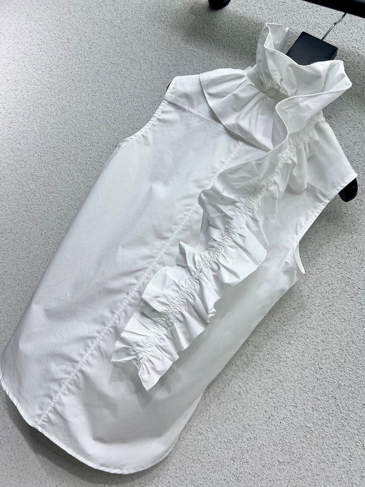 CD 25fw sleeveless shirt