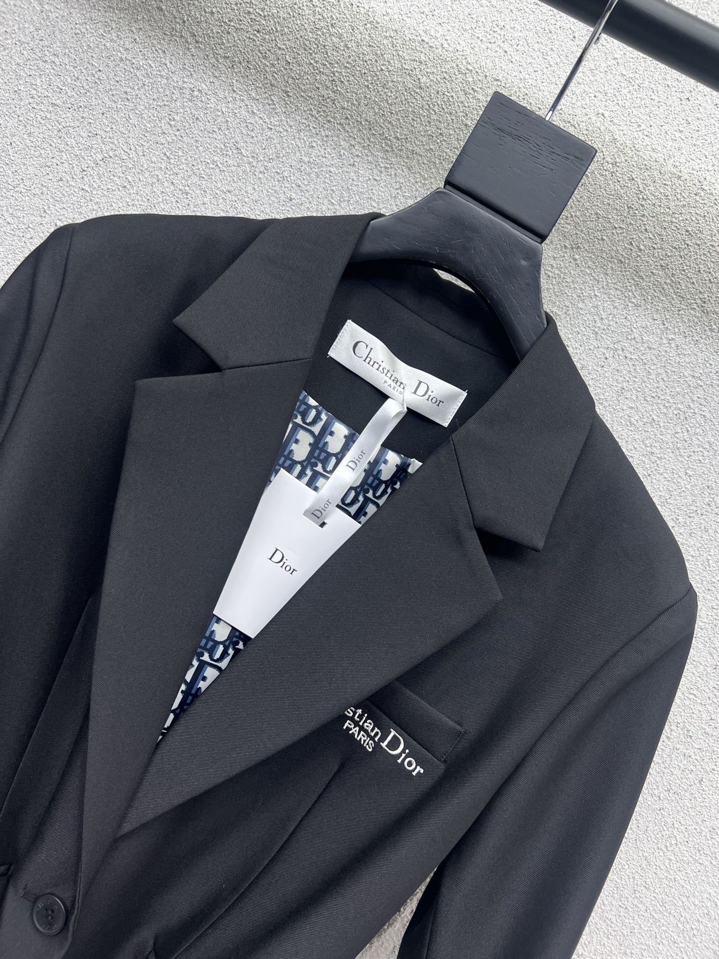 CD  25fw embroidery coat