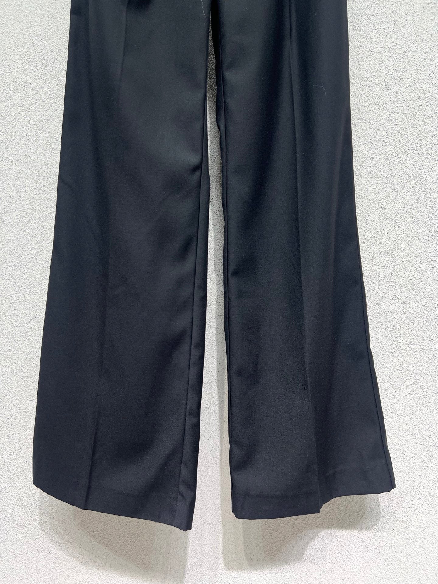 Louis 25fw all-match pants