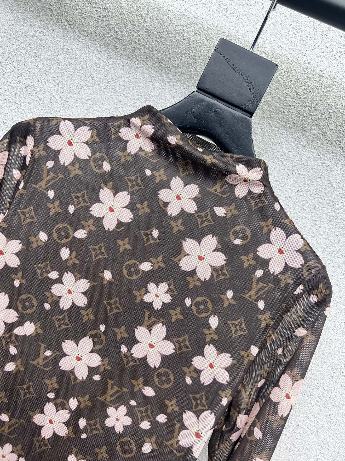 Louis  25fw mesh shirt