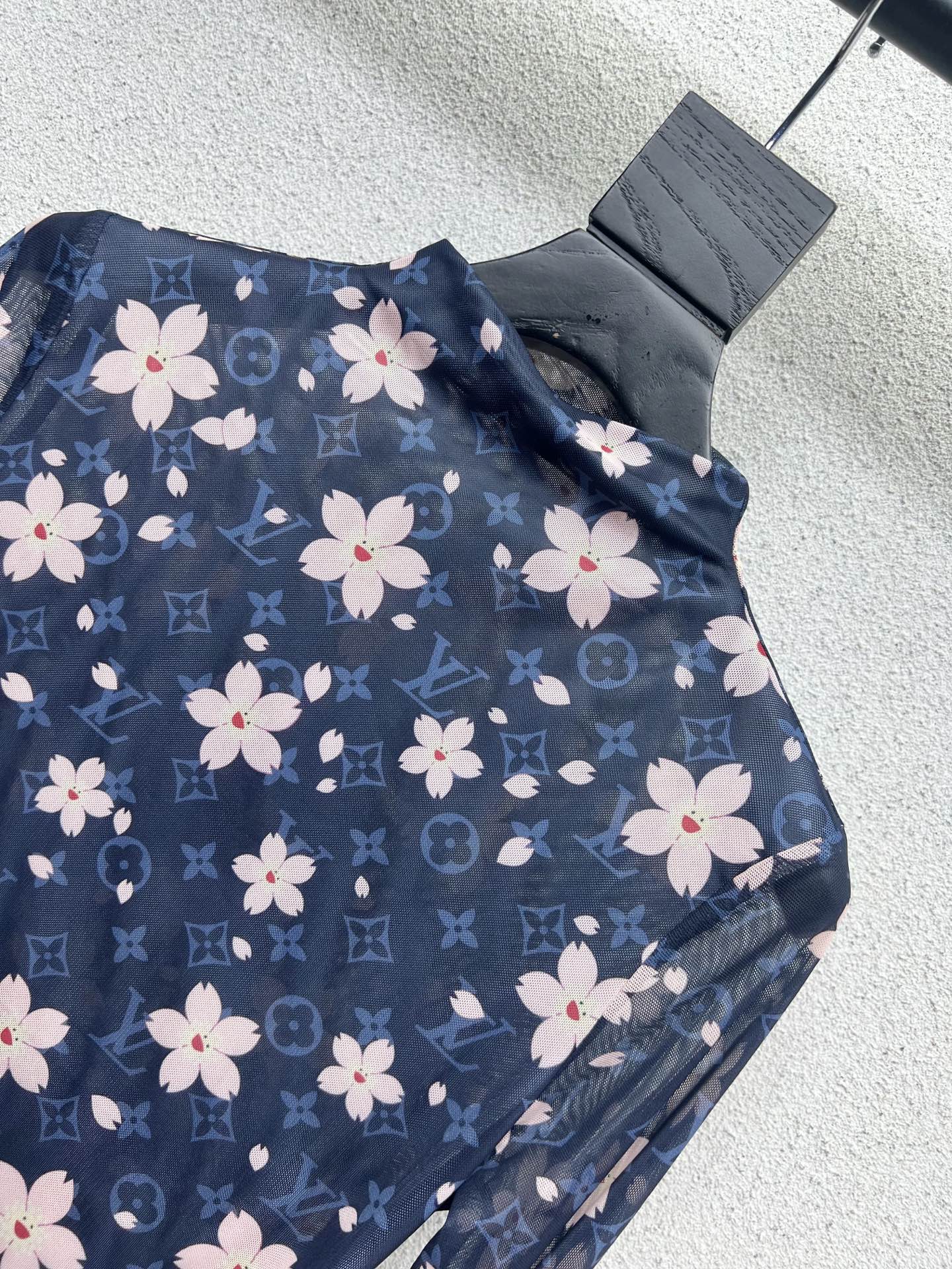 Louis  25fw mesh shirt