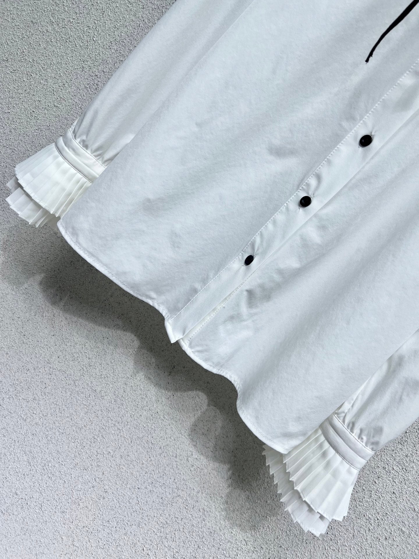 Louis 25fw ruffe shirt
