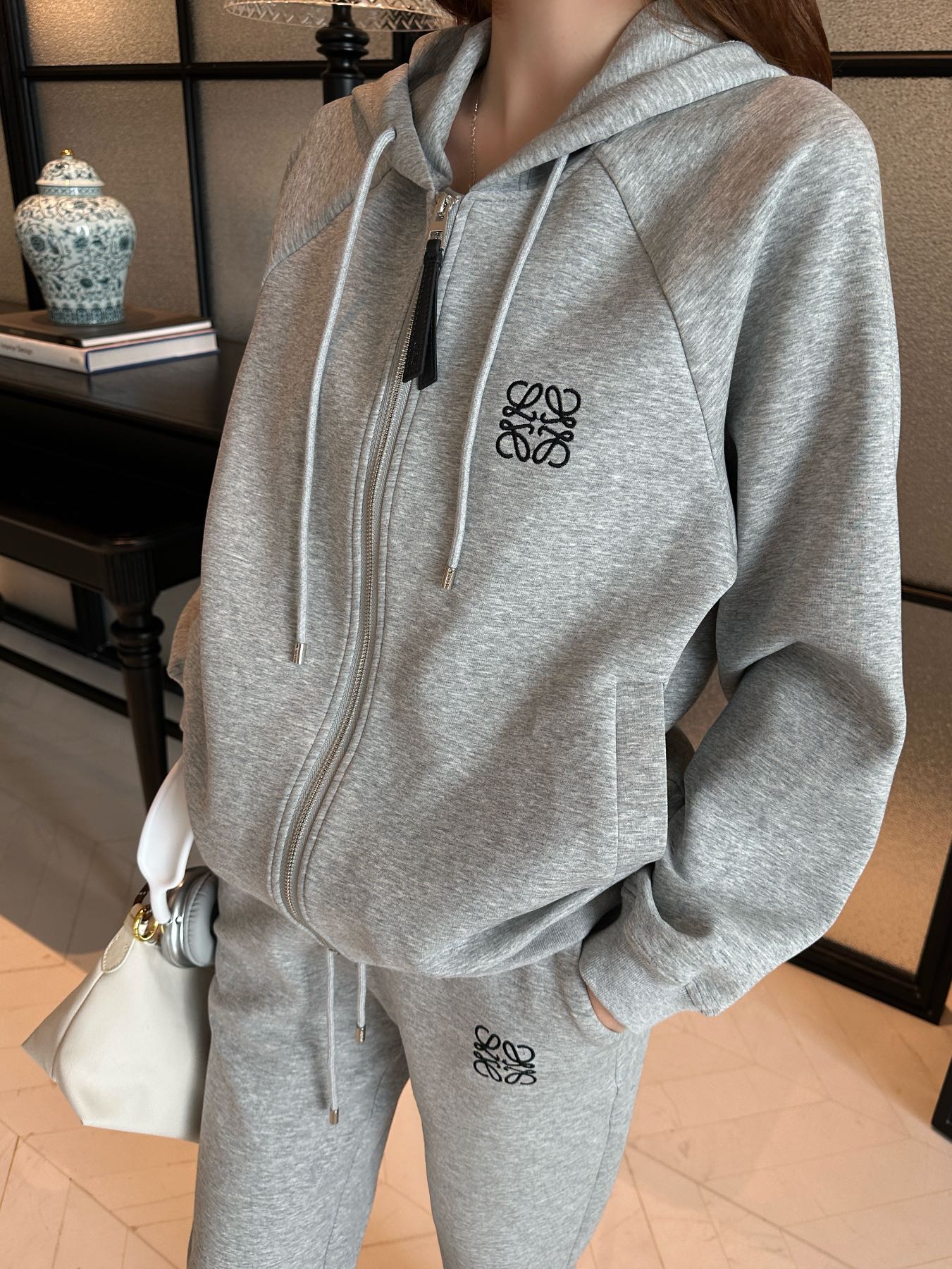 Loe 25fw jacquard suit