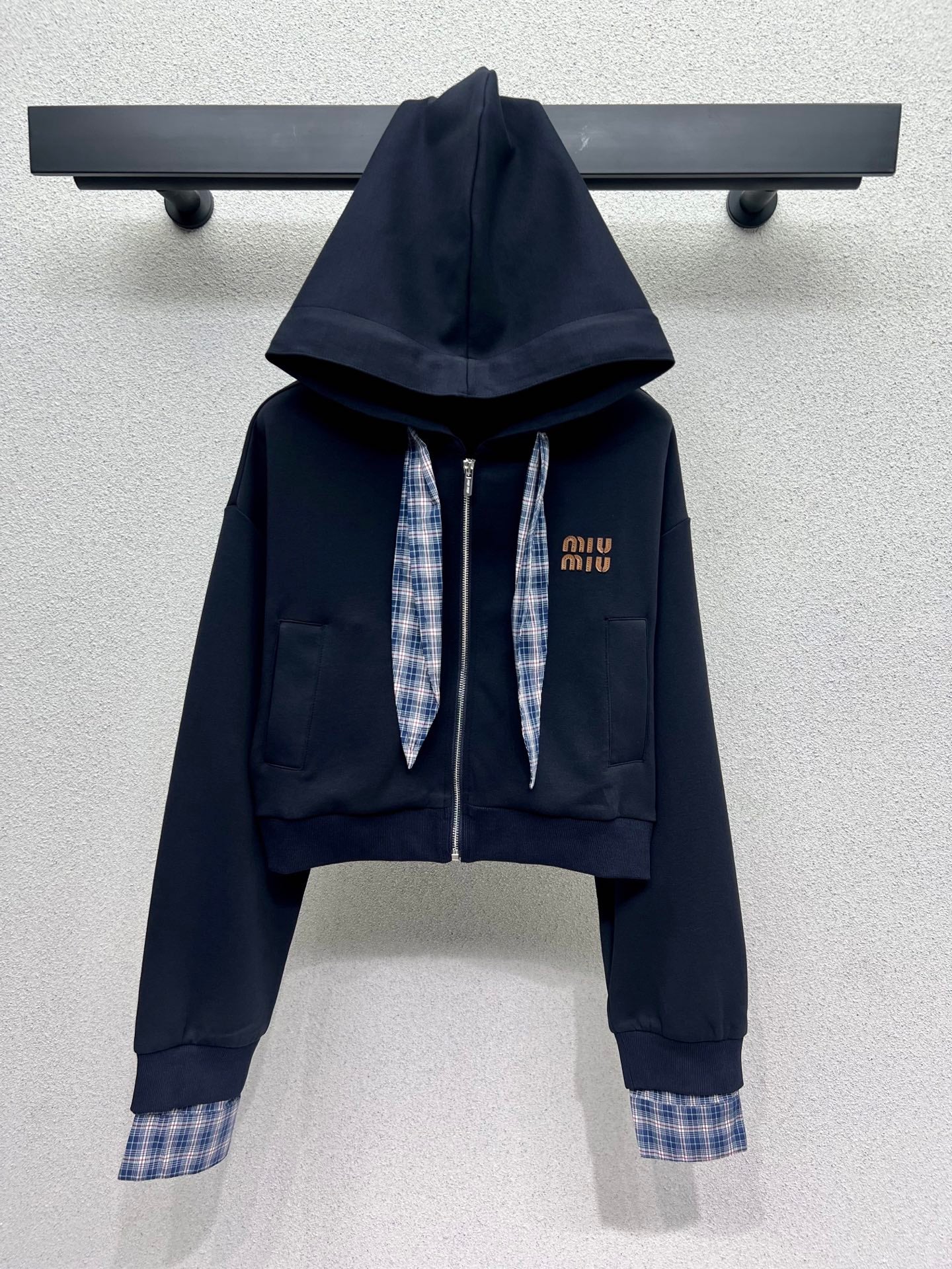 Miu 25fw scarf suit