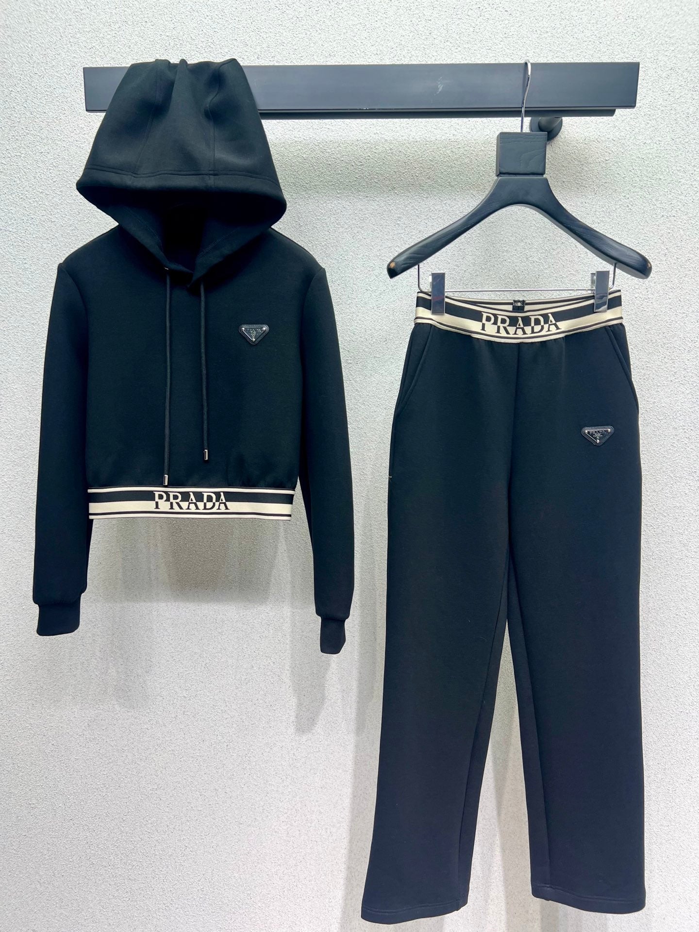 Pra 25fw Hooded suit