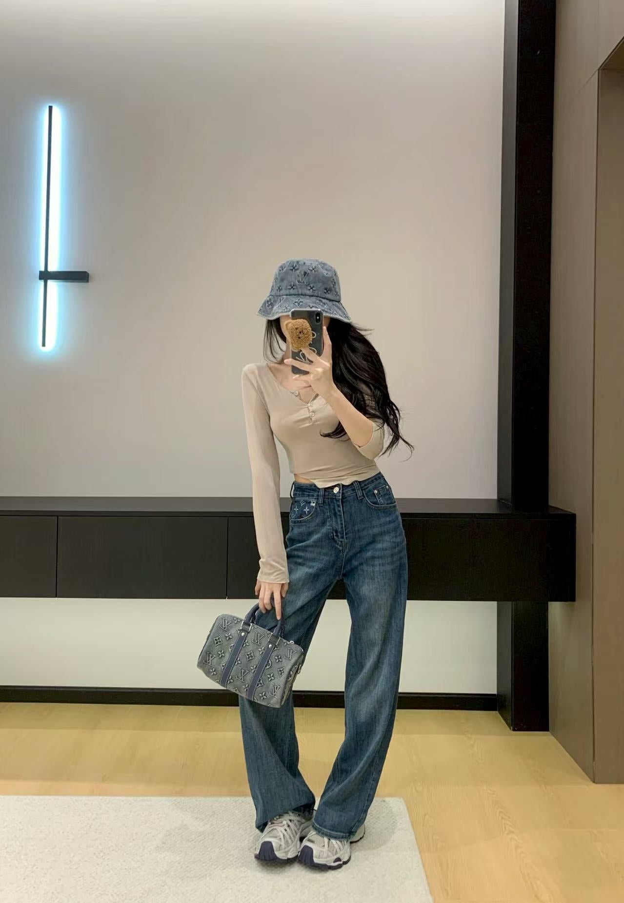1ouis  25tw  embroidery  jeans