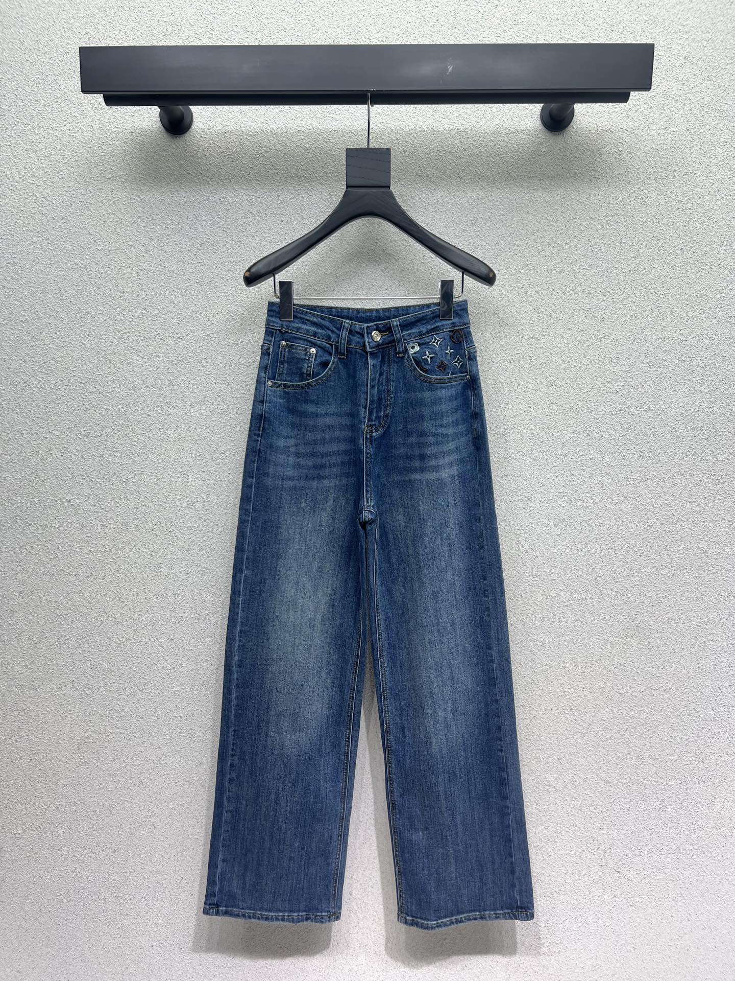 1ouis  25tw  embroidery  jeans