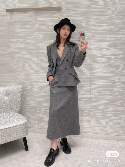 CD 25fw pleated skirt