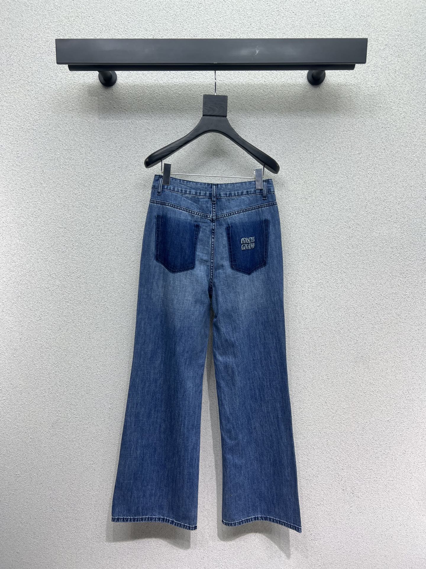 Miu 25fw all-match jeans