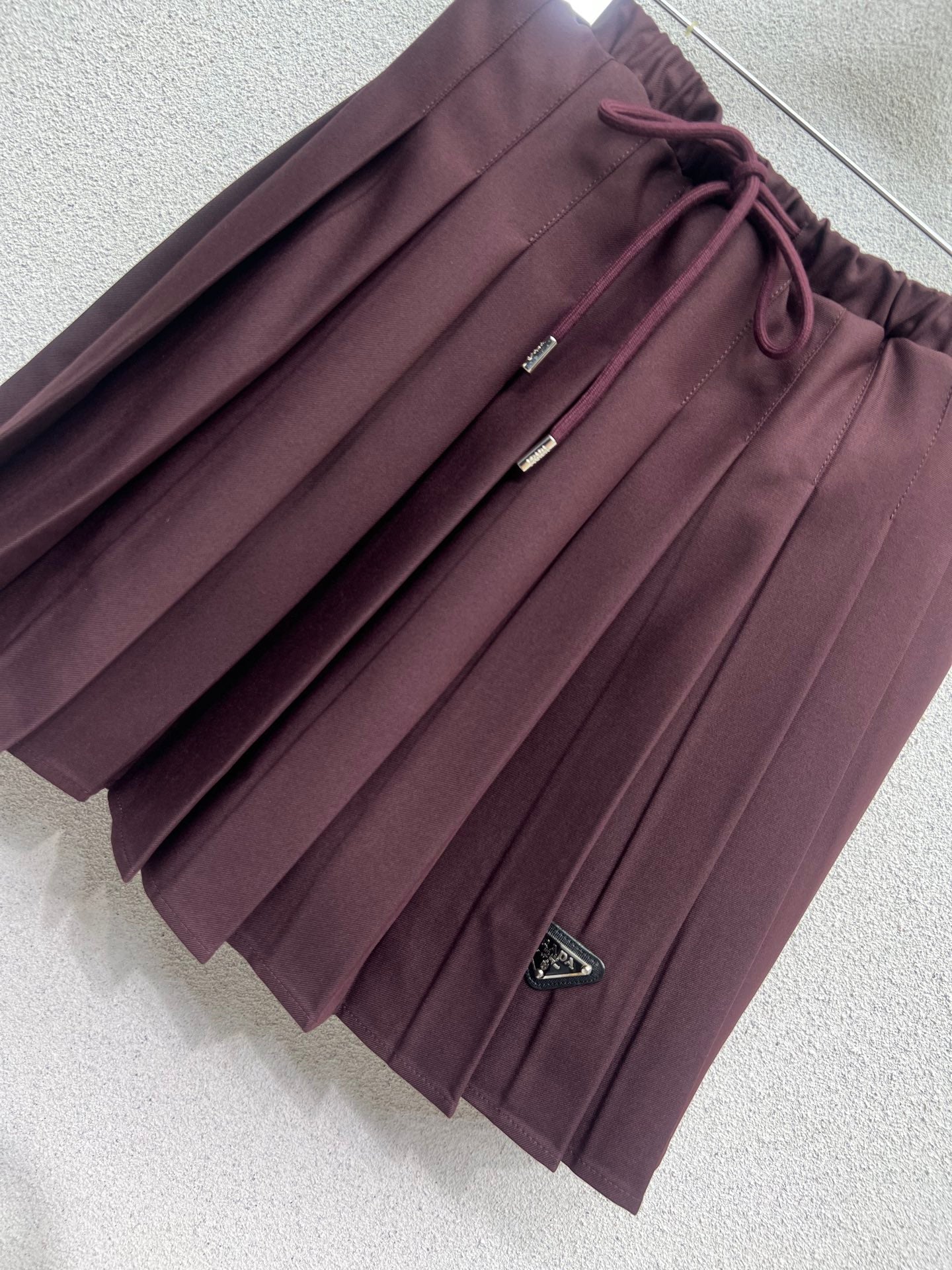 Pra 25fw pleated suit