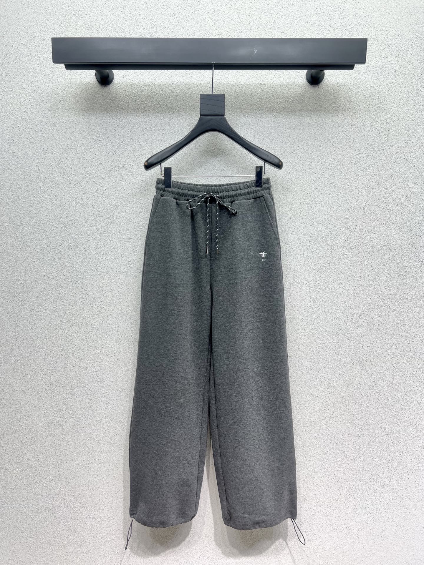 CD 25fw embrodered pants