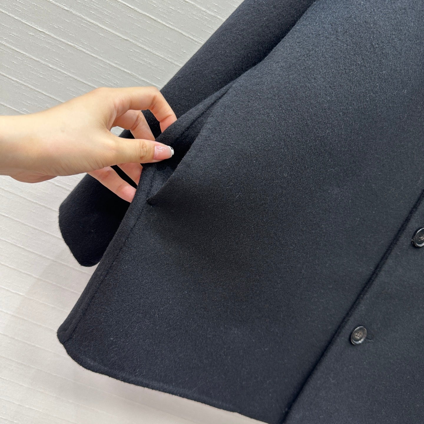 Loe 25fw cashmere coat