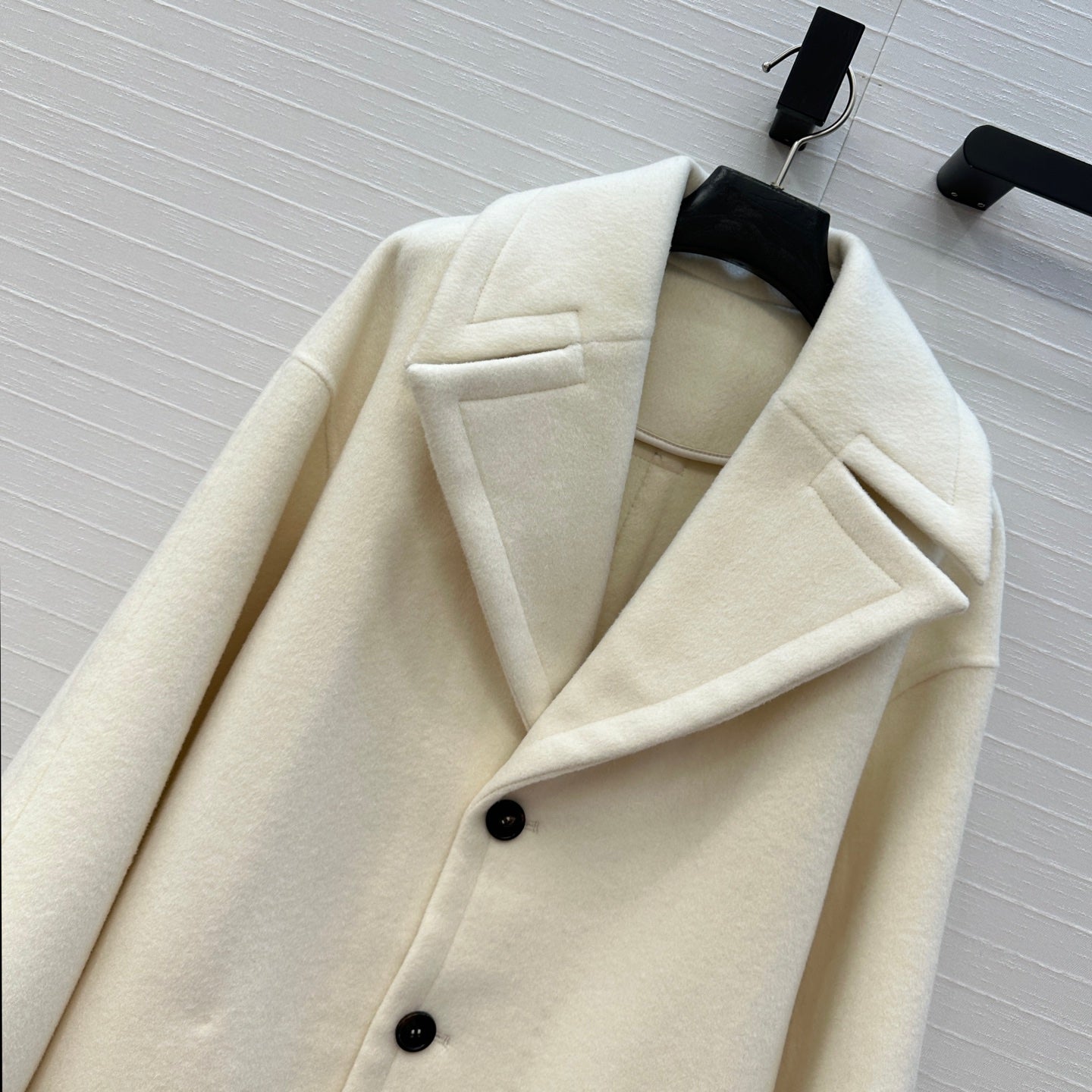 Loe 25fw cashemre coat