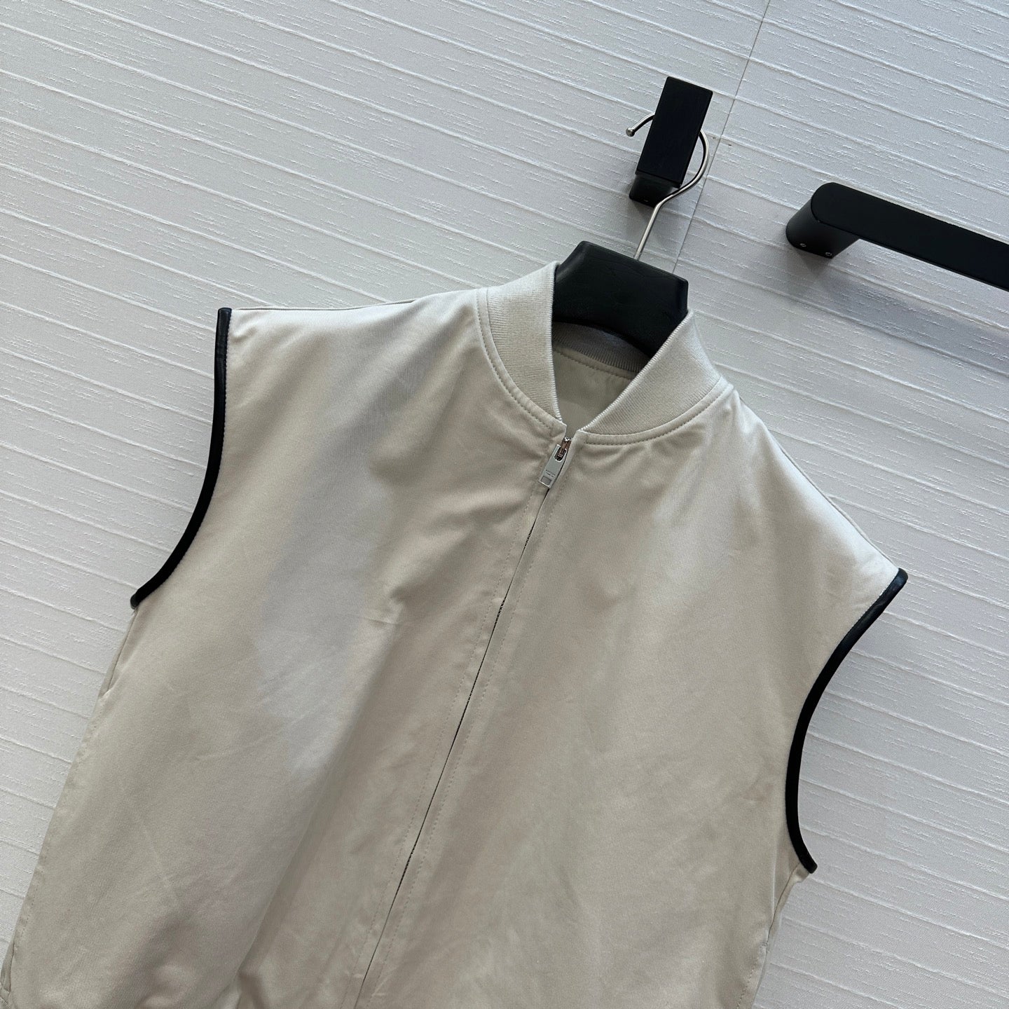 Bottega 25fw sleeveless vest