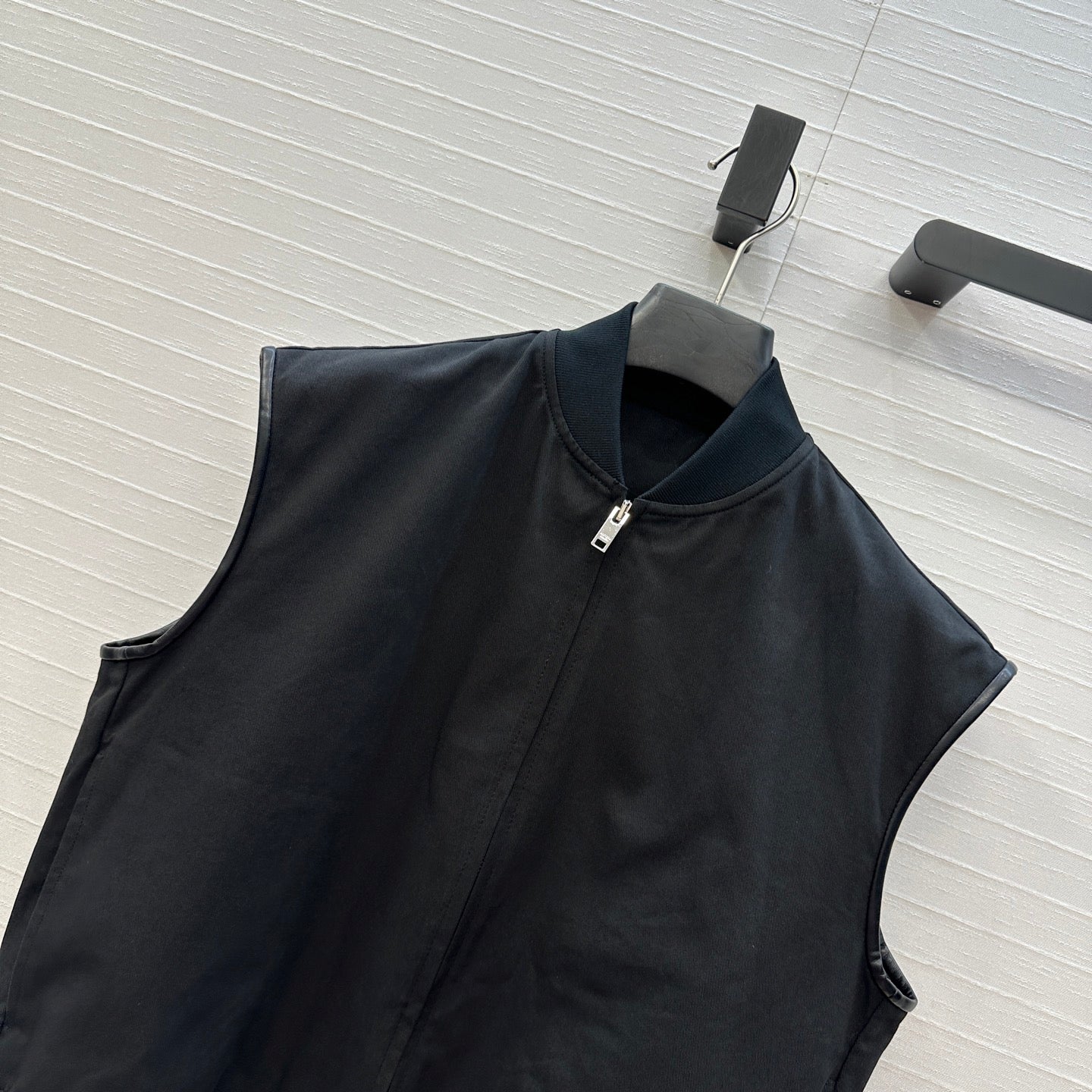 Bottega 25fw sleeveless vest