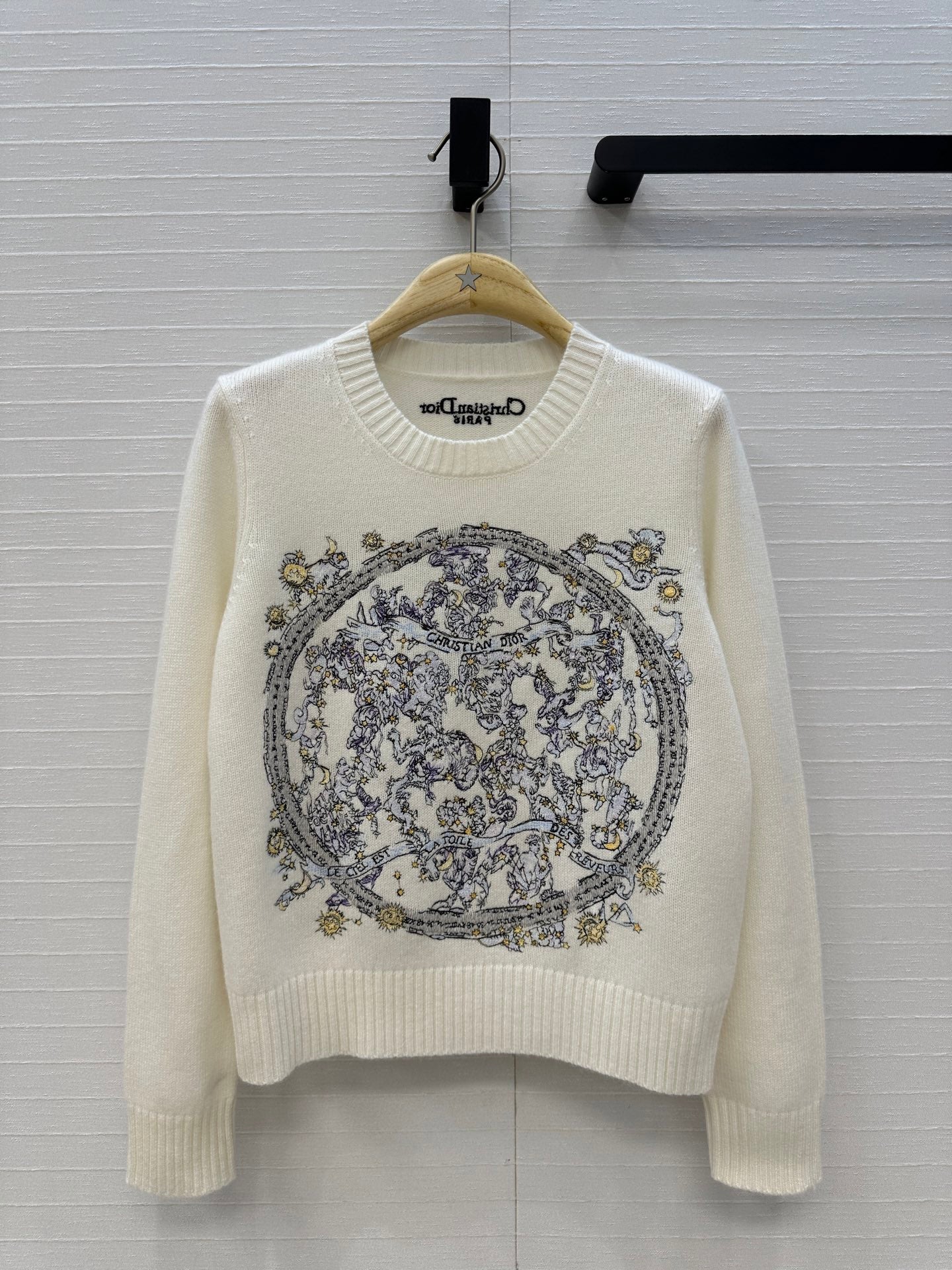 CD 25fw casnemre hoodie