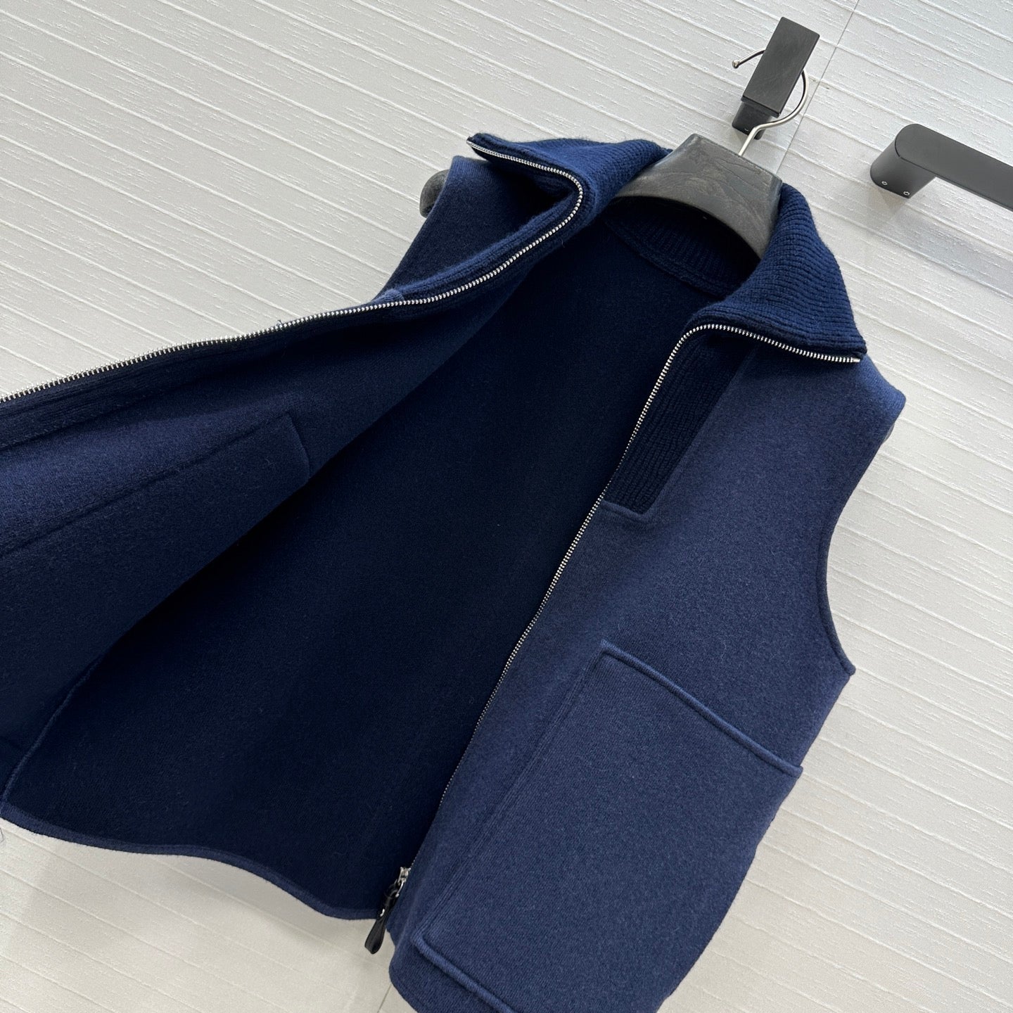 Herm 25fw sleeveless vest