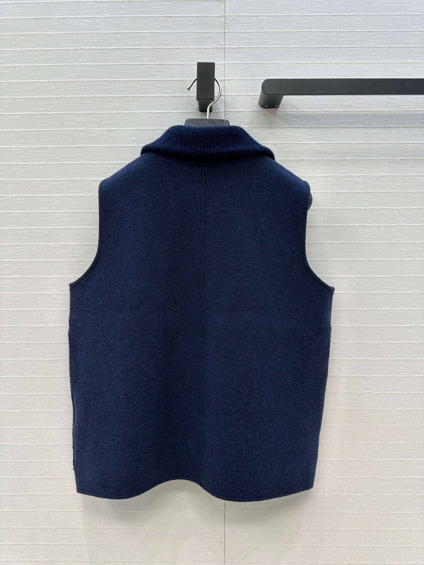 Herm 25fw sleeveless vest