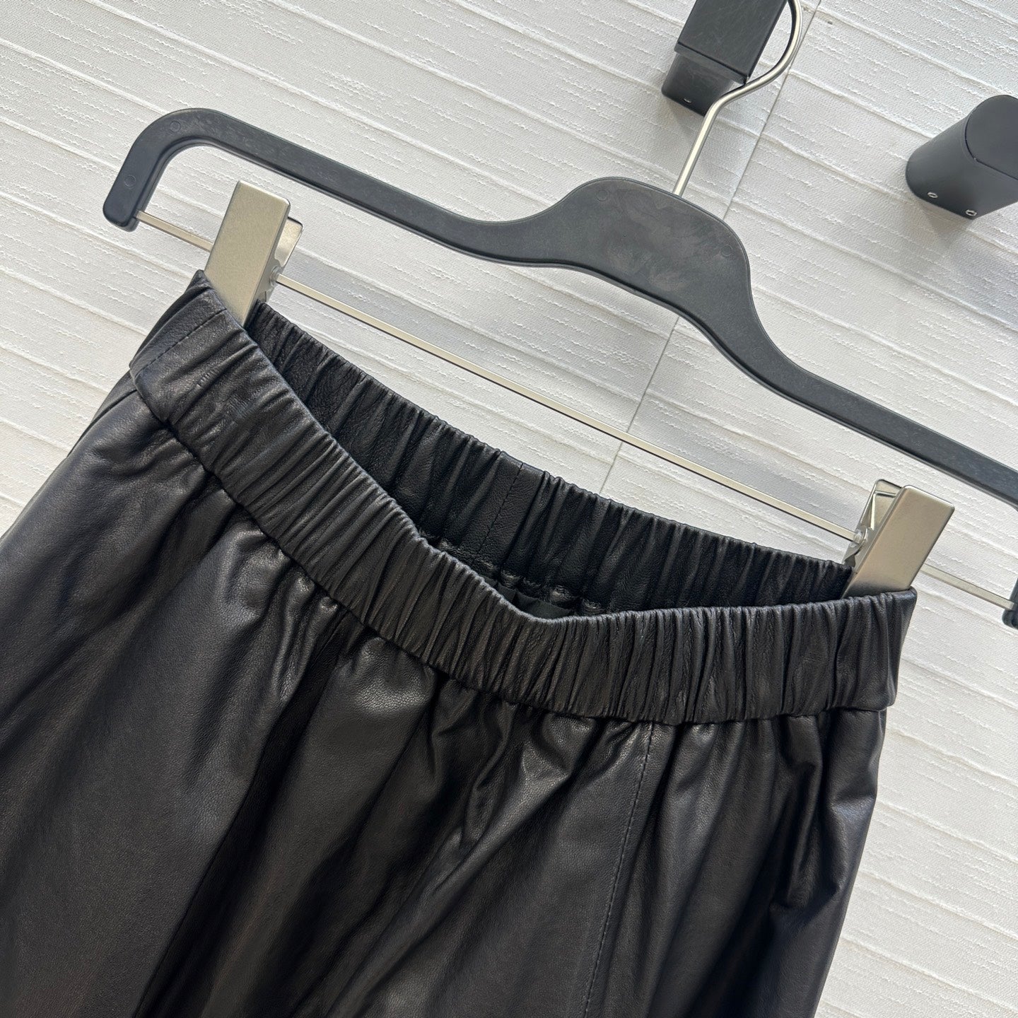 Alai 25fw leather skirts