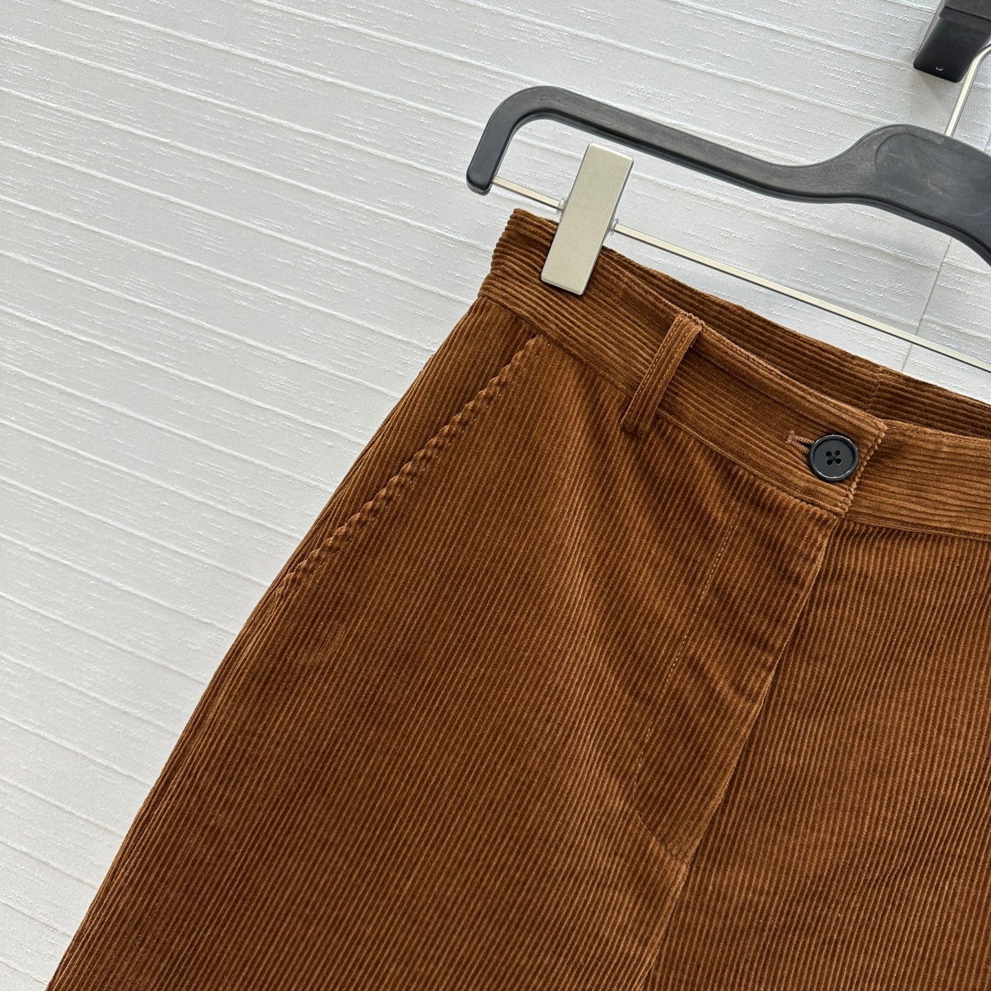 Miu 25fw all-match pants