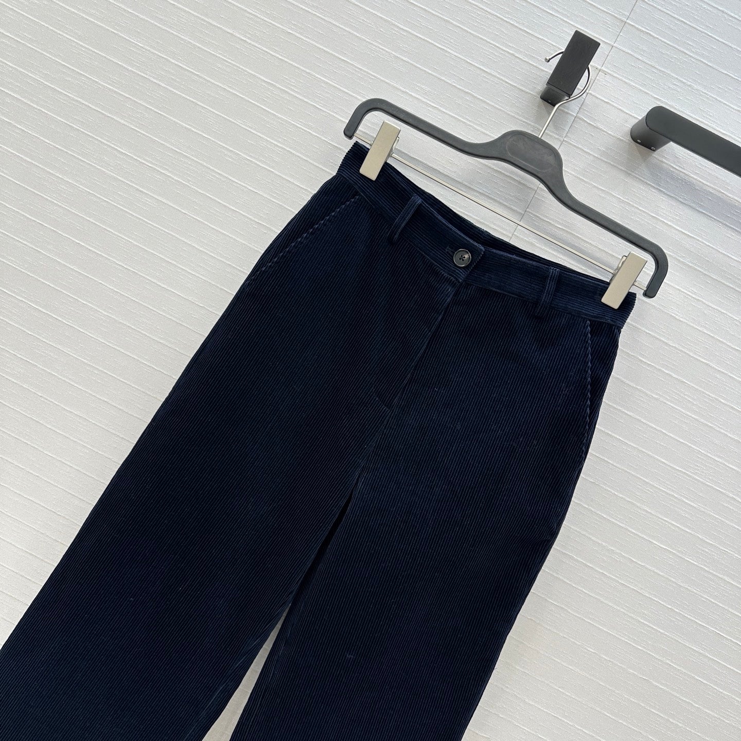 Miu 25fw all-match pants