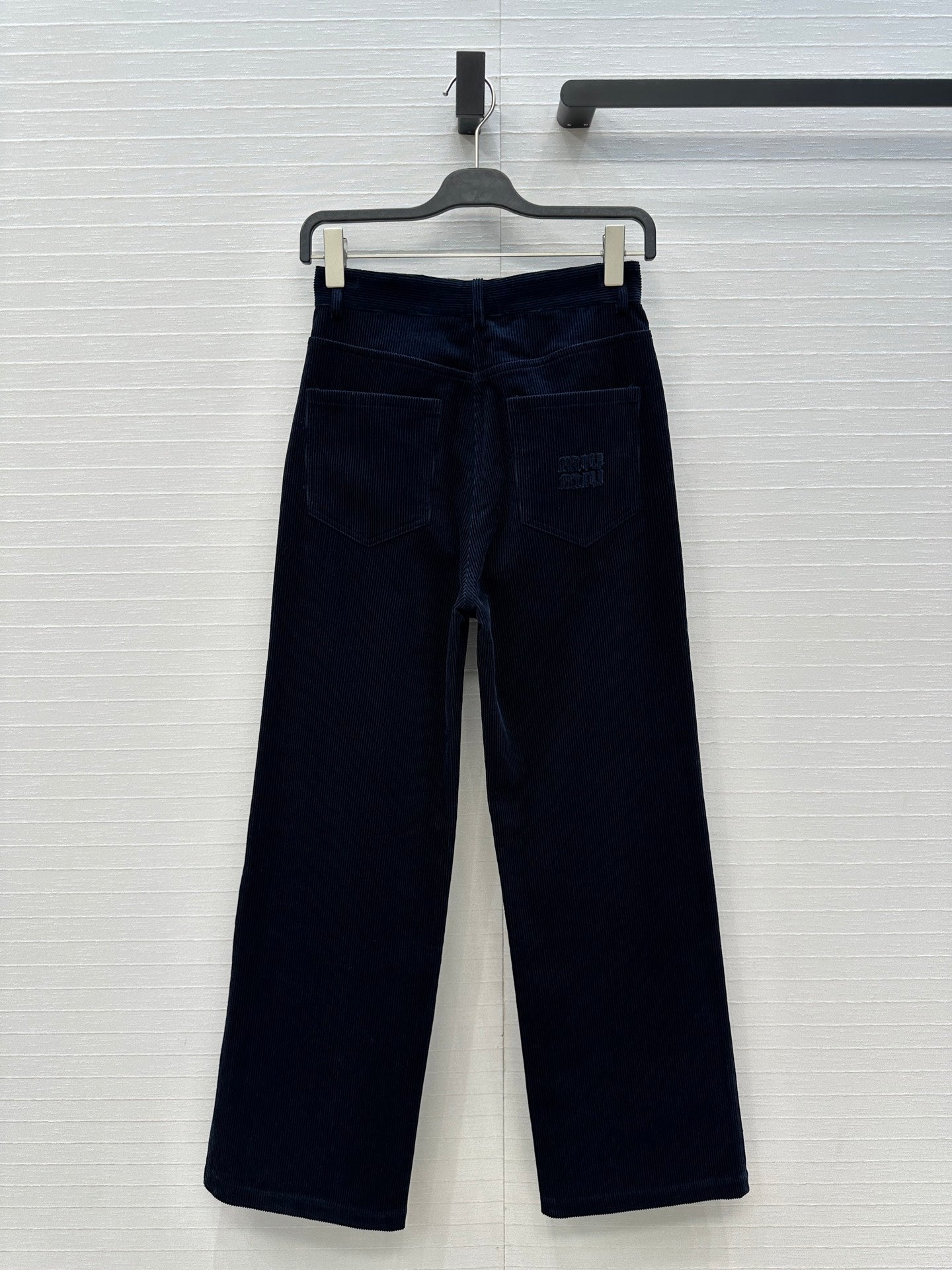 Miu 25fw all-match pants
