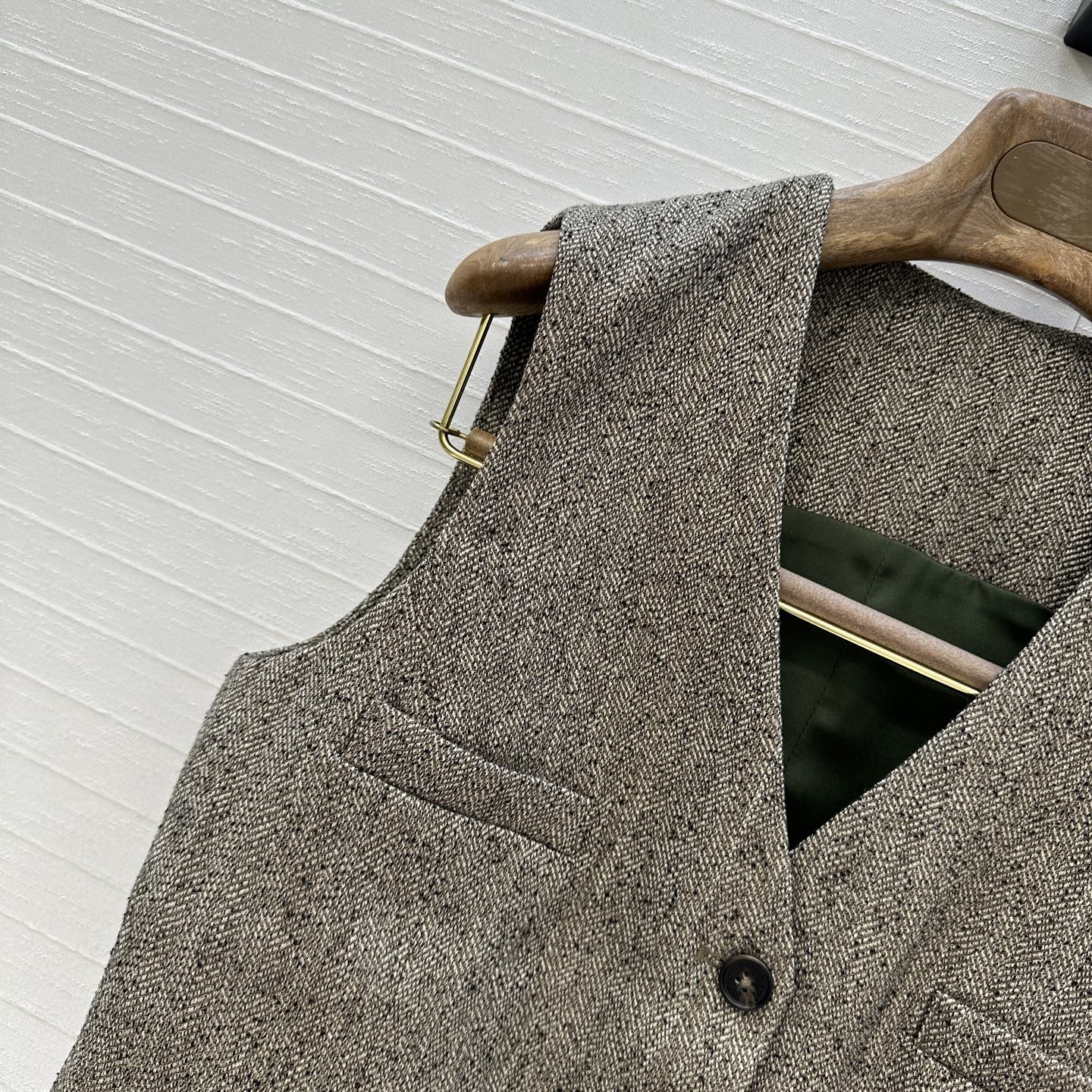 Loro 25fw sleeveless vest