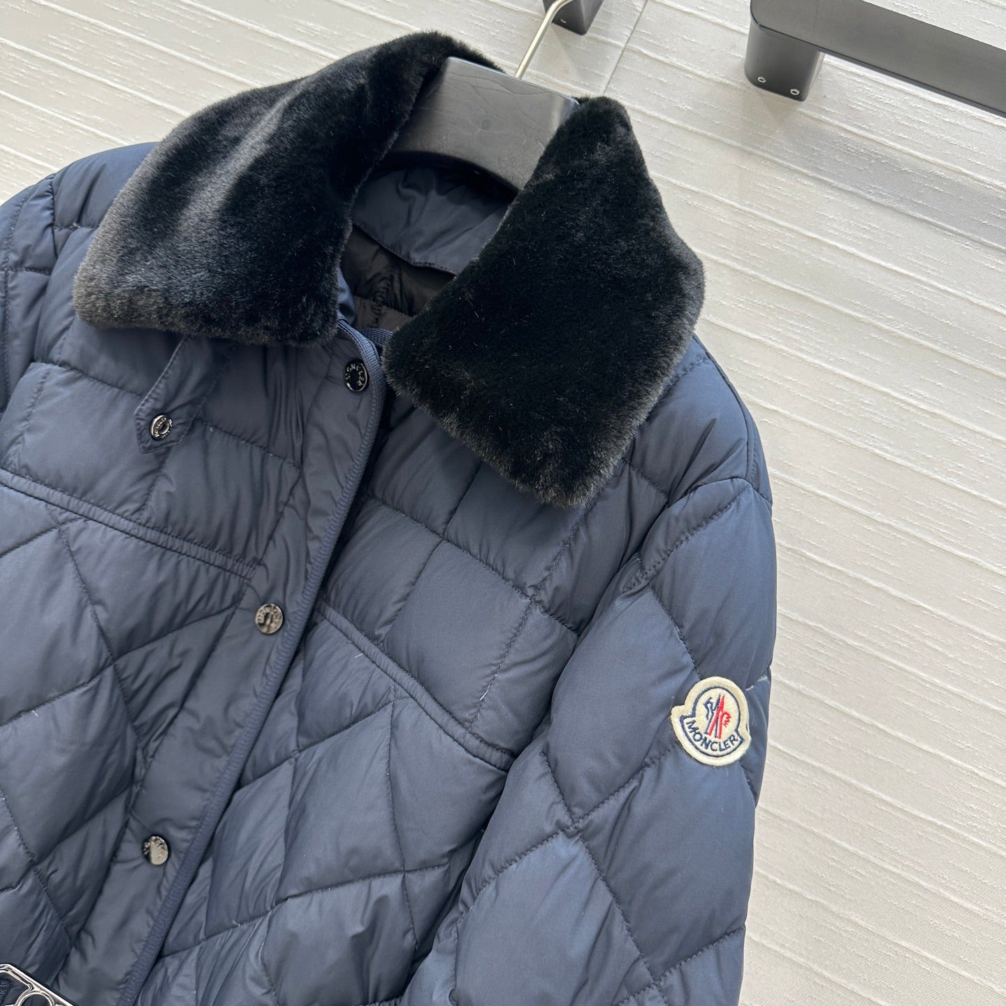 Moc 25fw down jacket