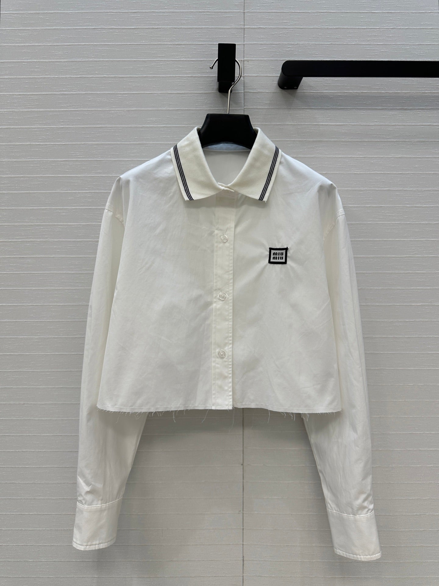 Miu 25fw embroired shirt