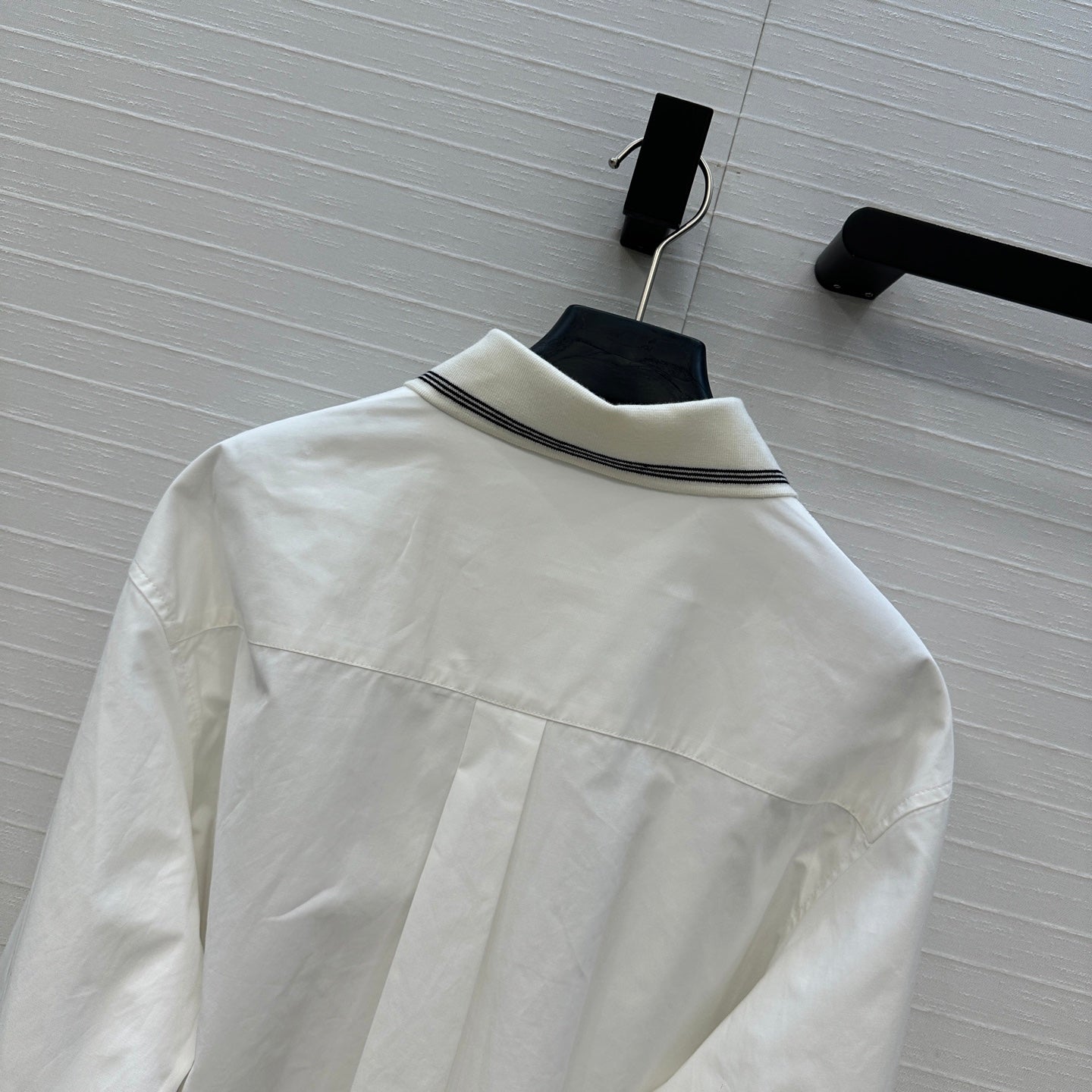 Miu 25fw embroired shirt