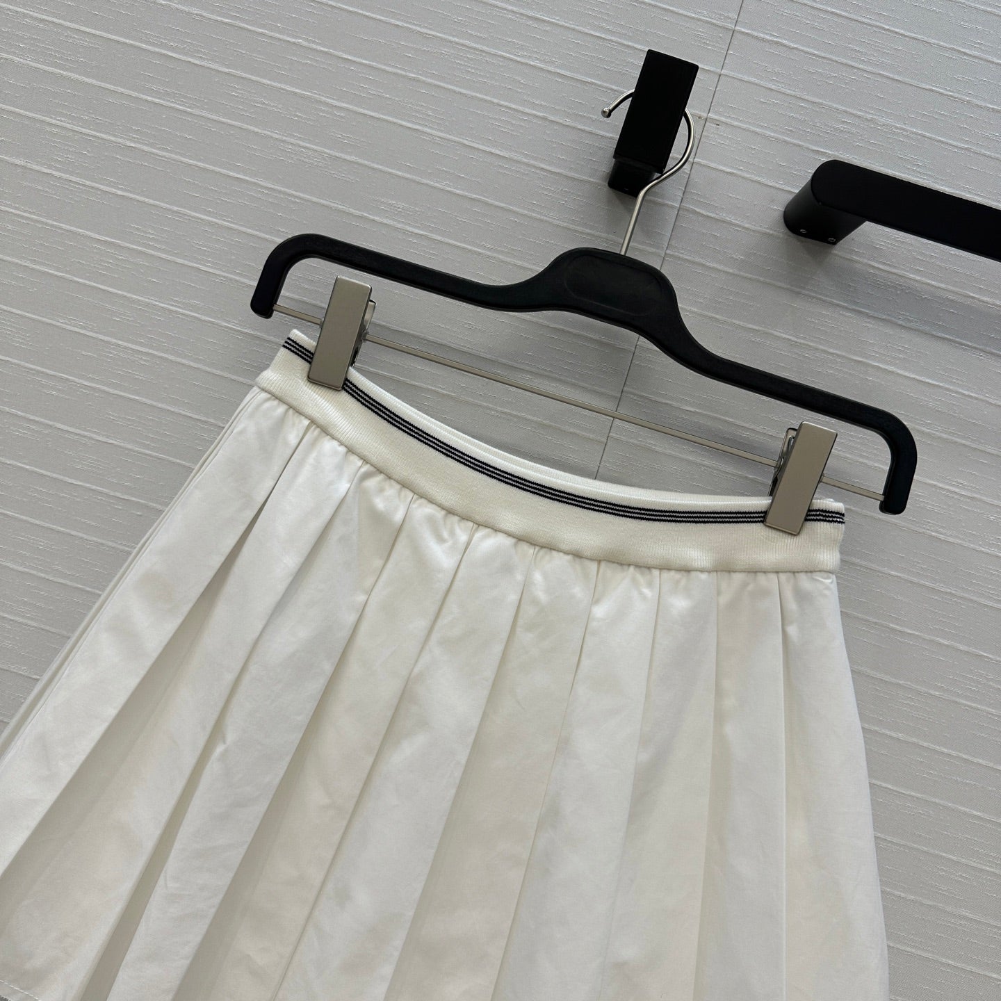 Miu 25fw pleated skiets