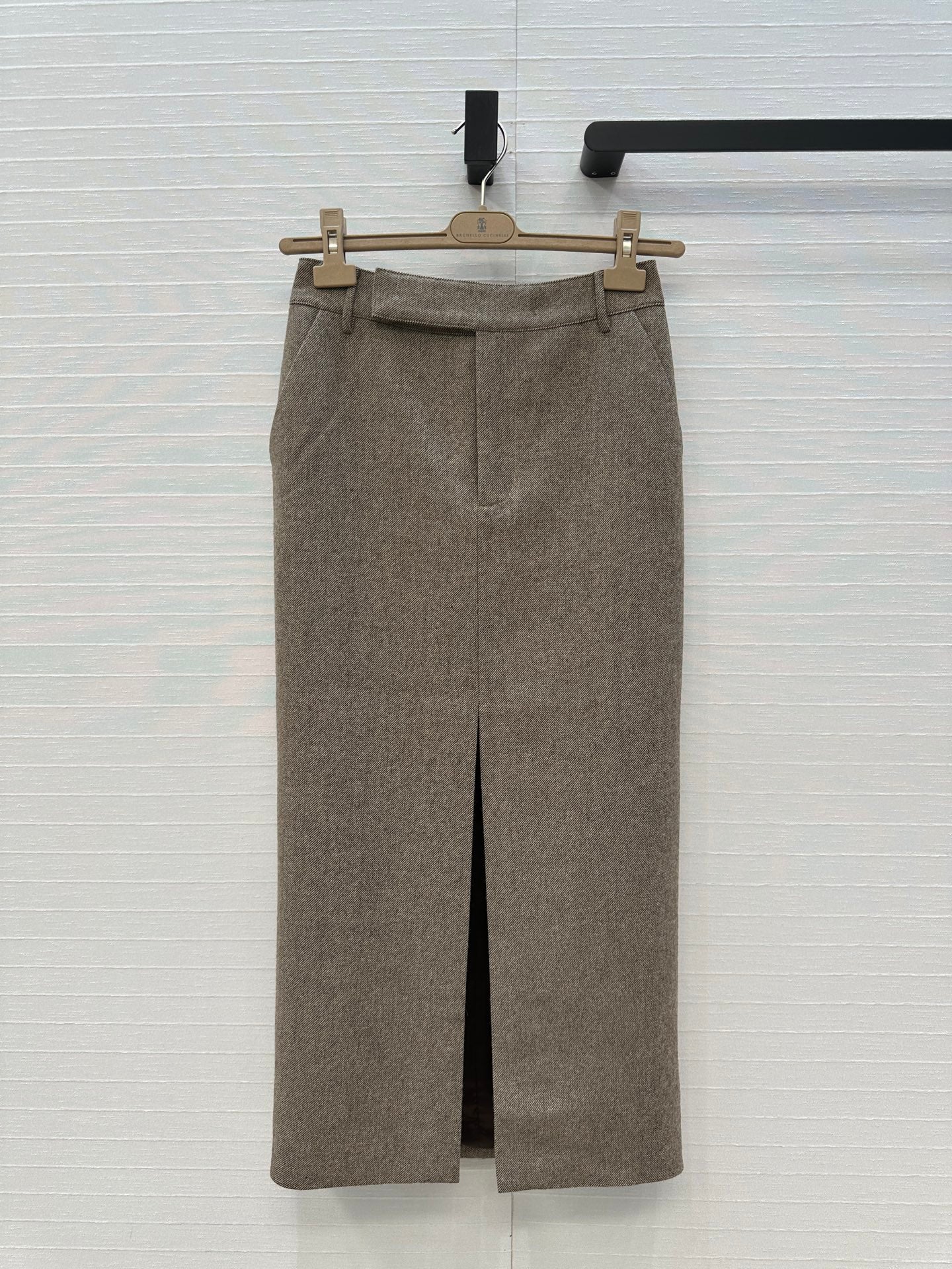 Brune 25fw split skirts