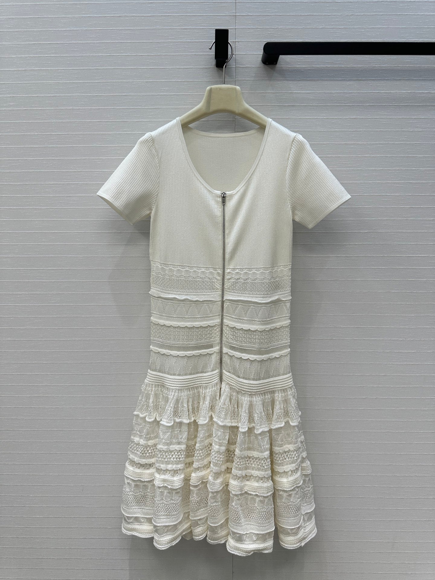 Alai 25fw ruffled dress