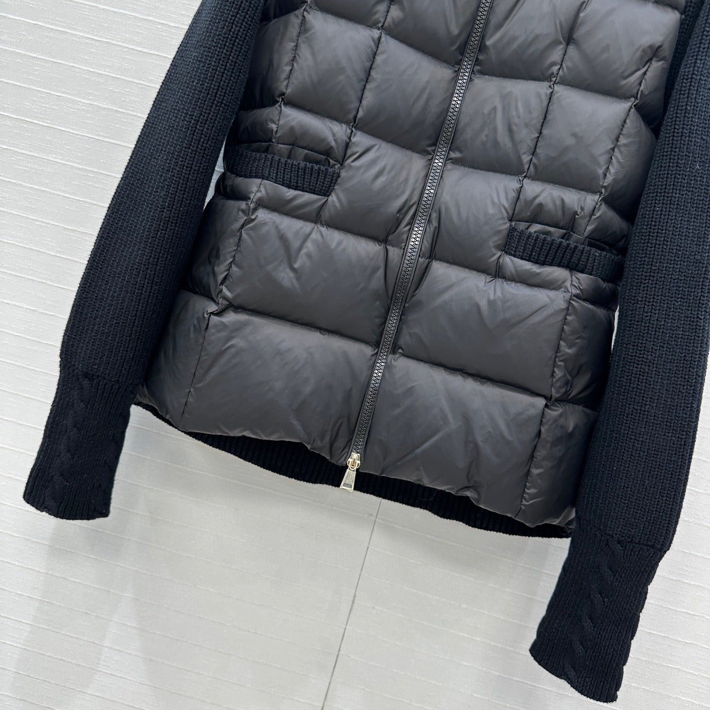 Mon 25fw down Jacket