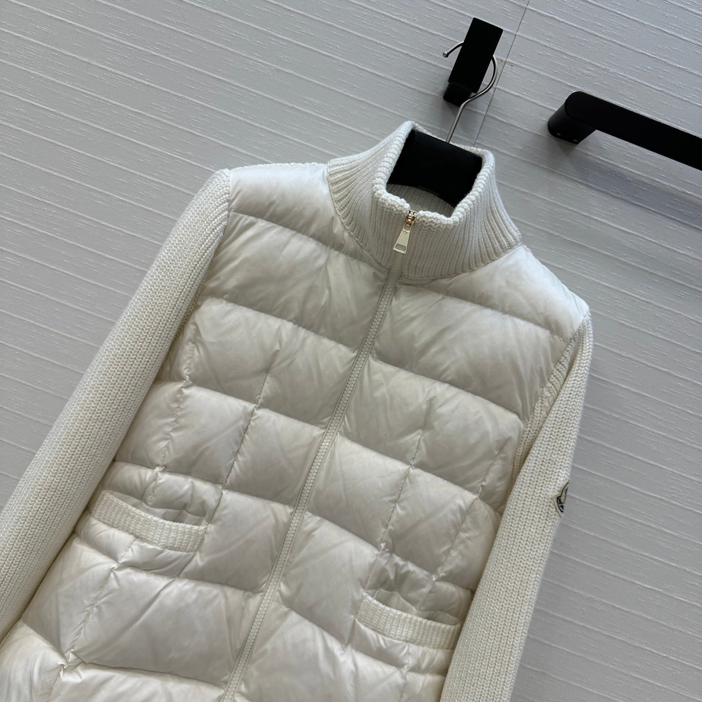 Mon 25fw down Jacket
