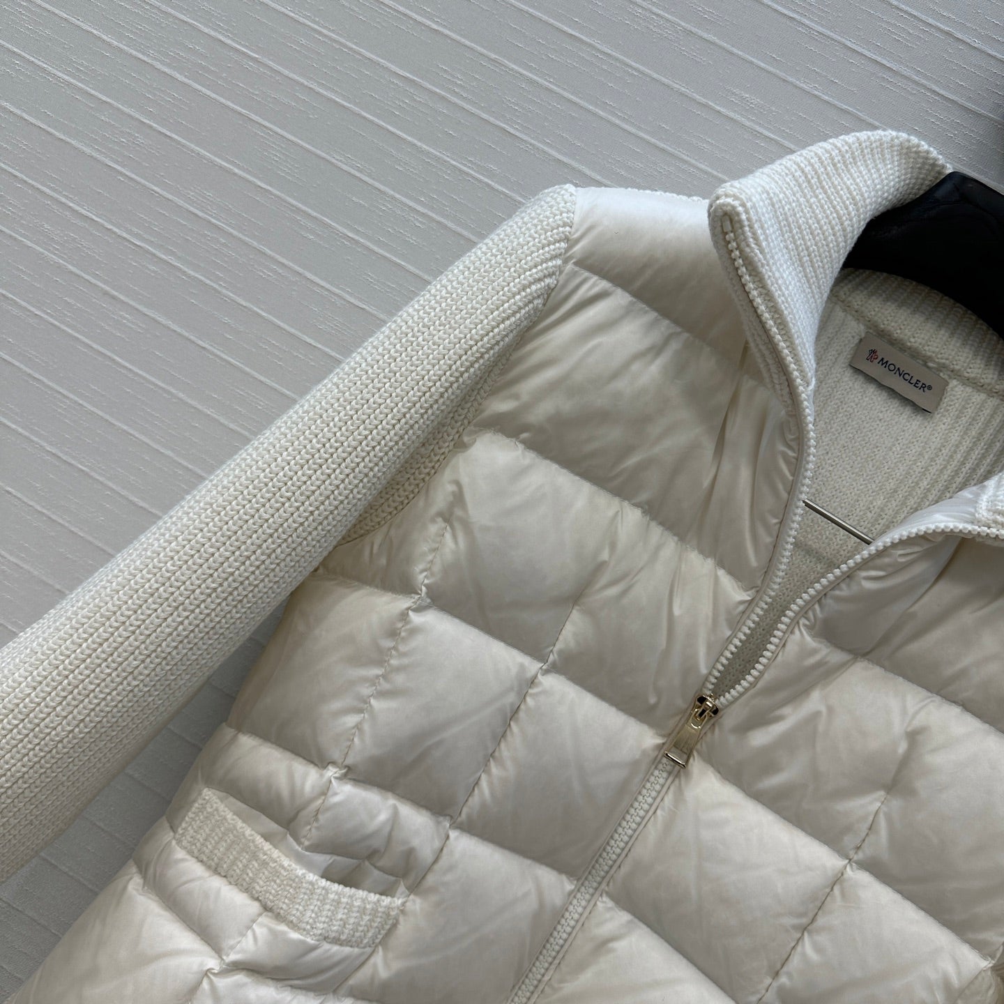 Mon 25fw down Jacket