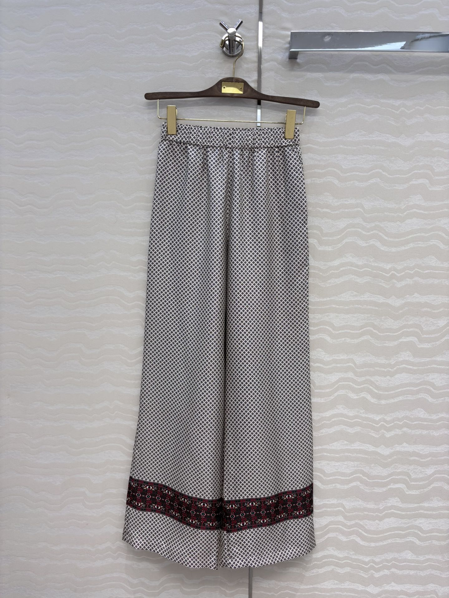 Loro 25fw printeed pants